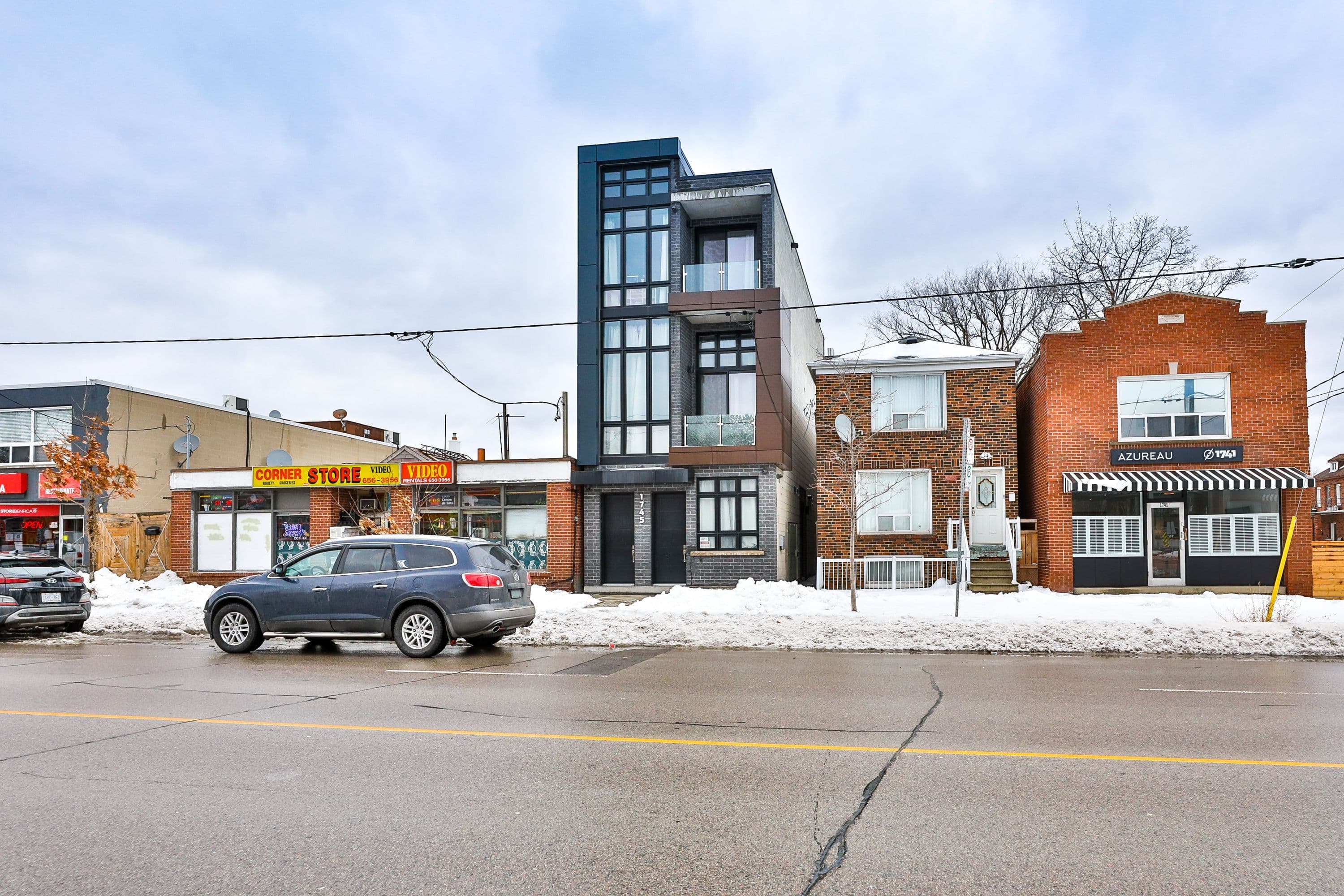 1745 Keele Street 4, Toronto W03, ON M6M 3W9