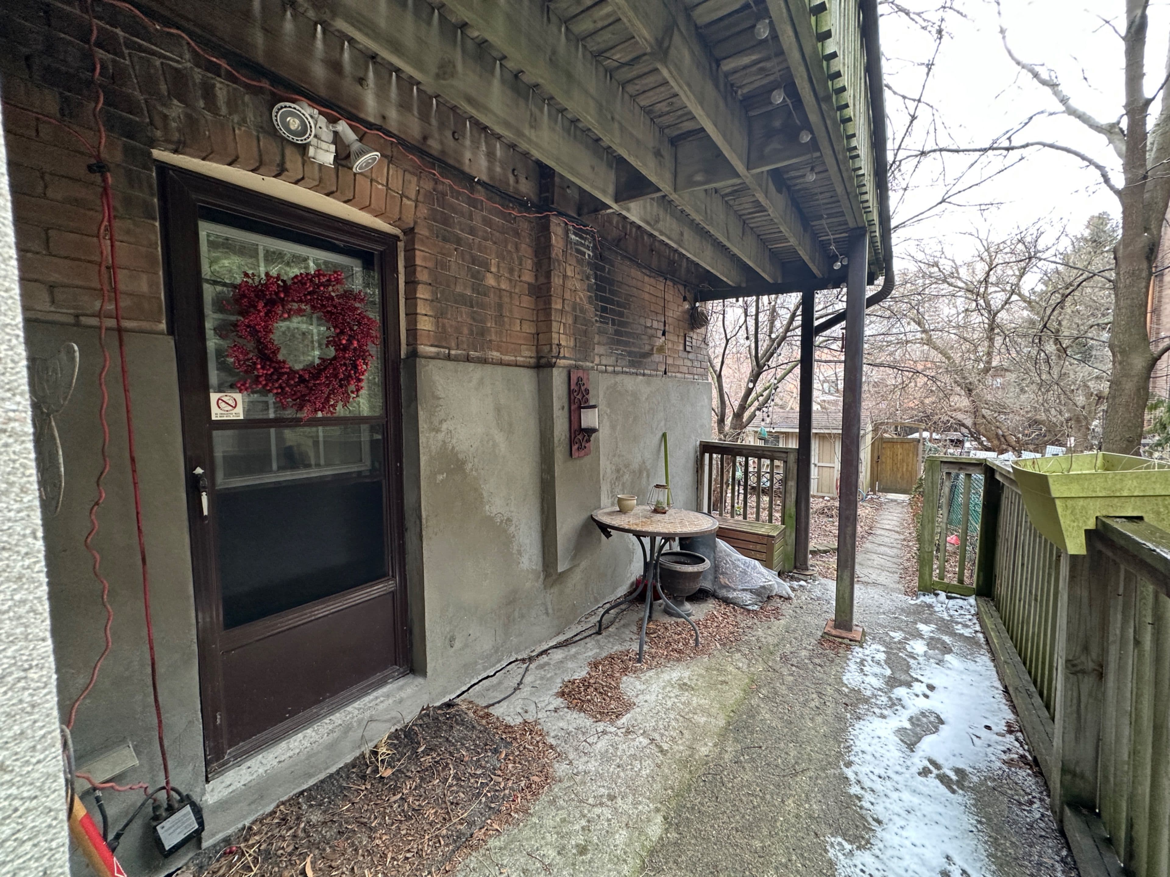 234 Indian Grove 3, Toronto W02, ON M6P 2H4