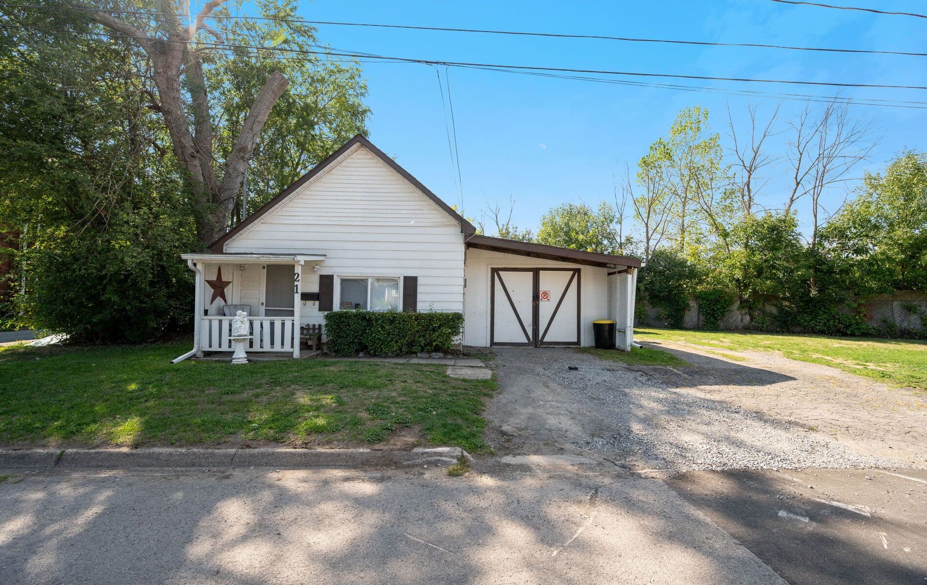 21 Russell Street, Fort Erie, ON L2A 4C1