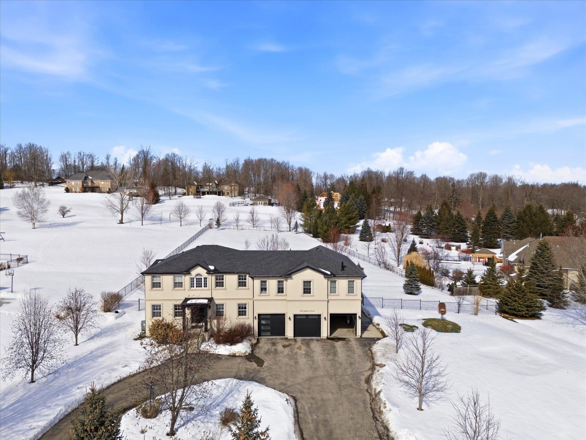 130 Andrews Drive, Bradford West Gwillimbury, ON L0G 1A0
