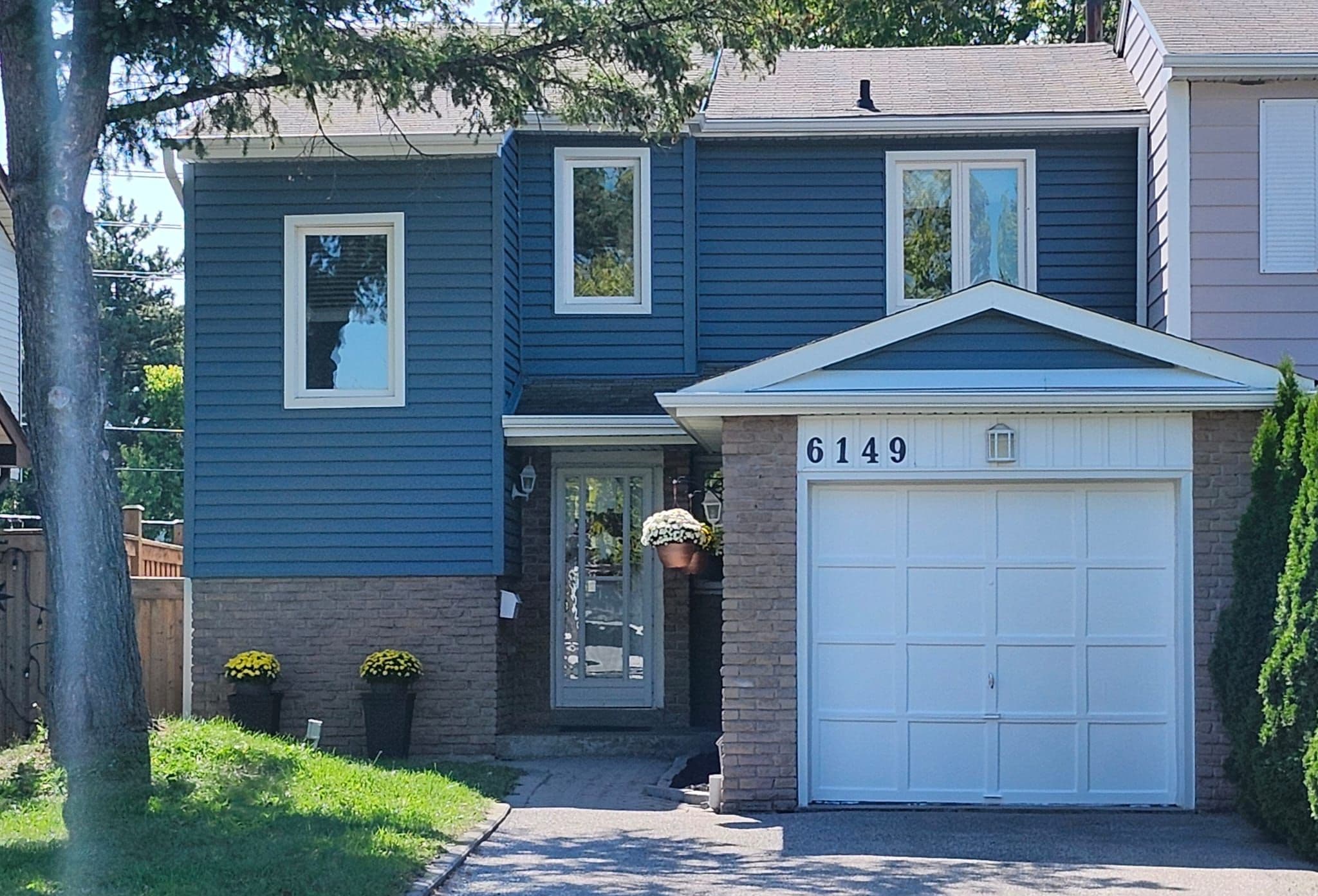 6149 Starfield Crescent, Mississauga, ON L5N 1X2