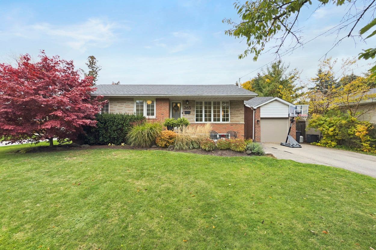 265 Snowden Road, Oakville, ON L6L 3X6