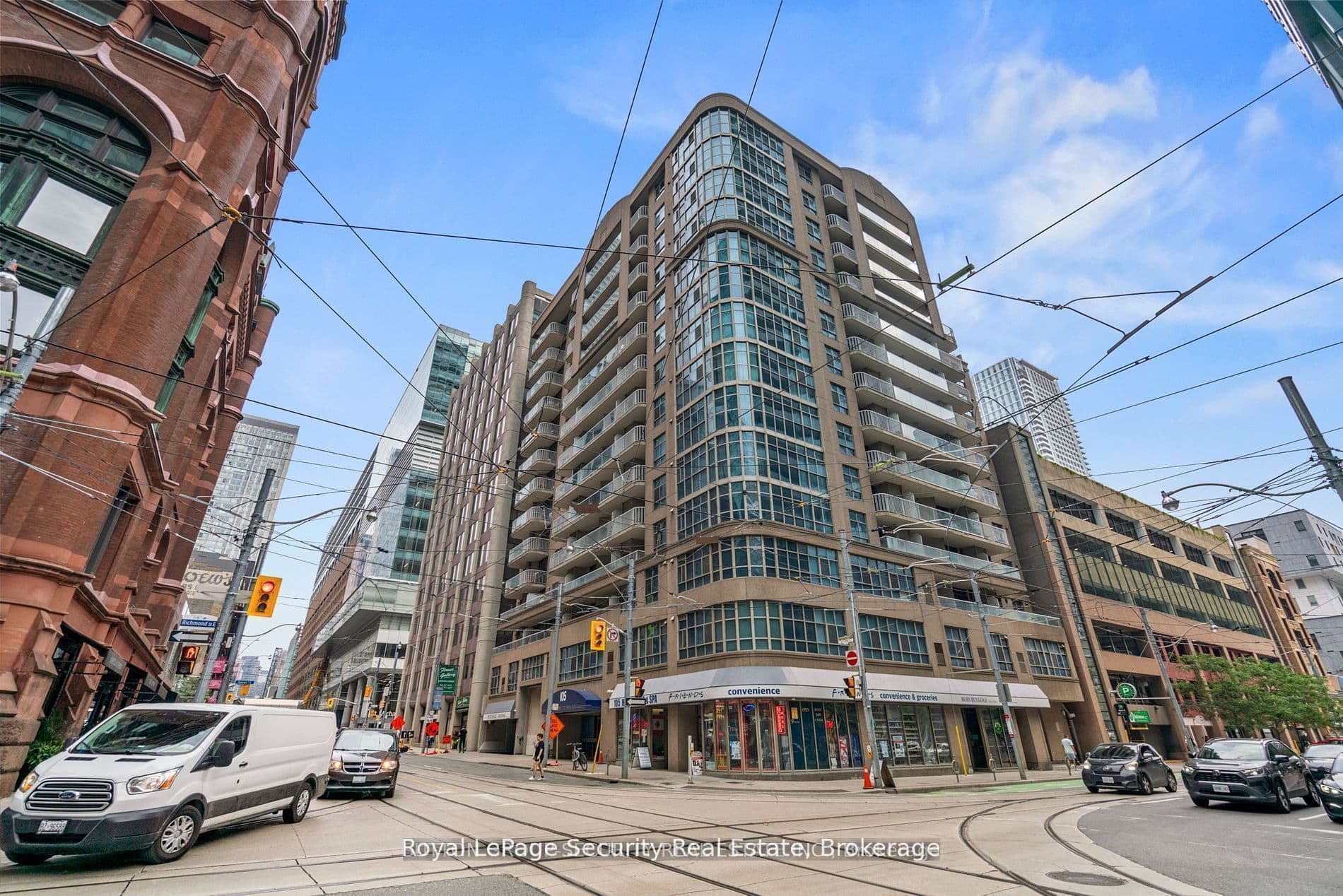 105 Victoria Street 908, Toronto C08, ON M5C 3B4