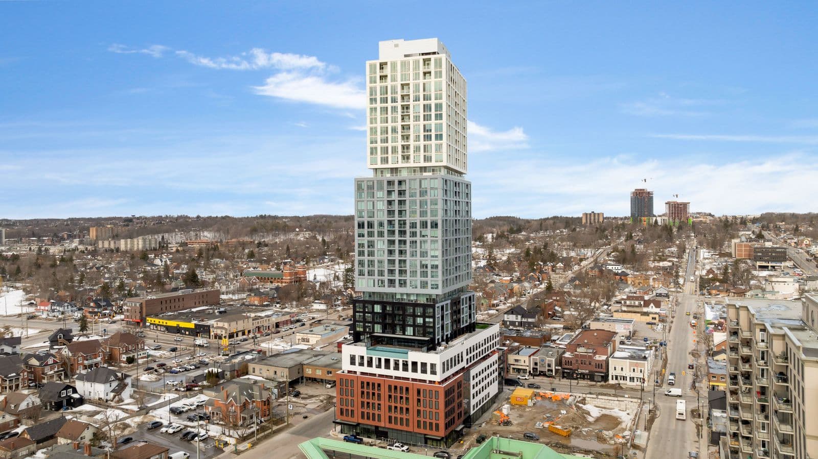 39 Mary Street 1201, Barrie, ON L4N 1S9