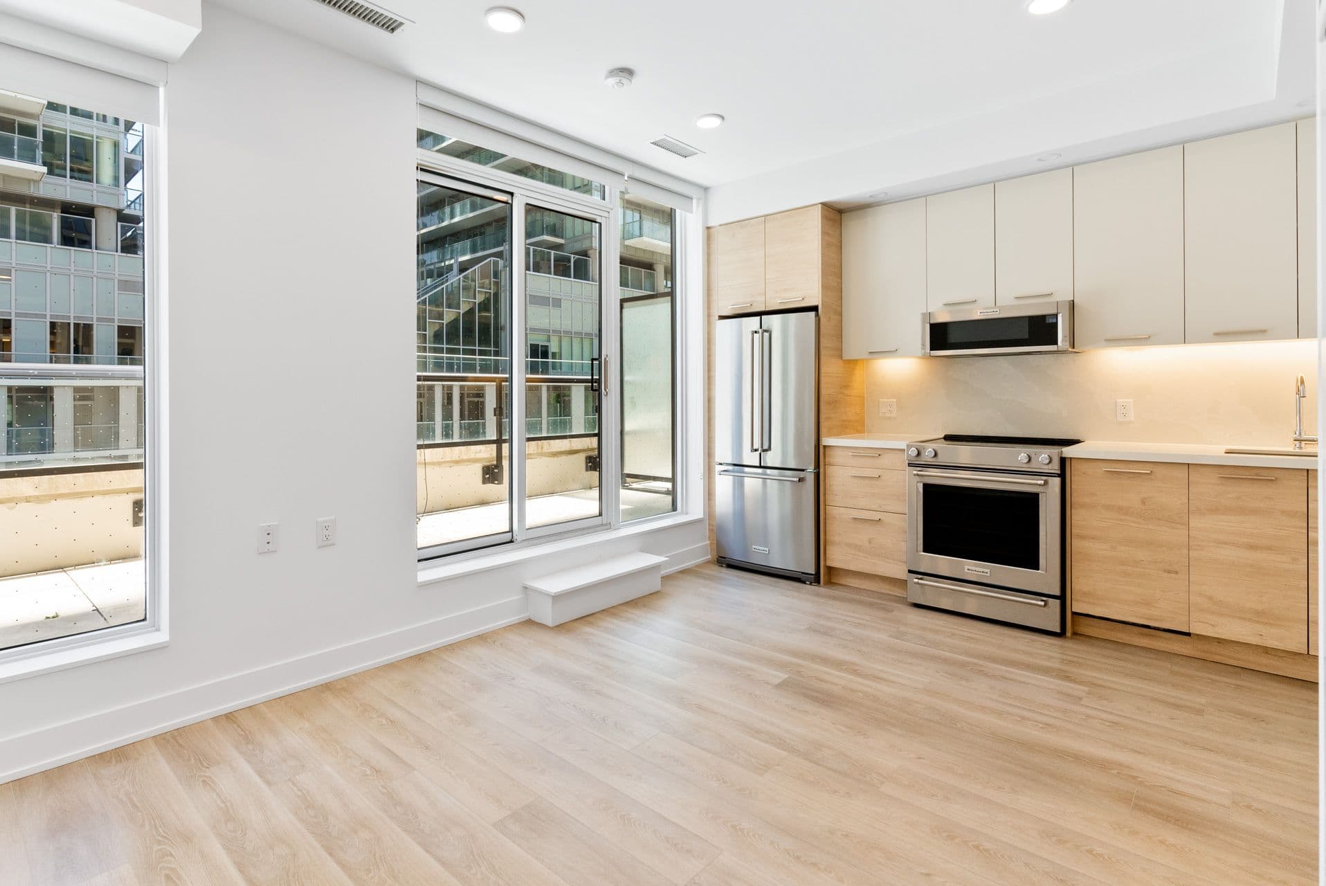 200 Redpath Avenue 1508, Toronto C10, ON M4P 0E6