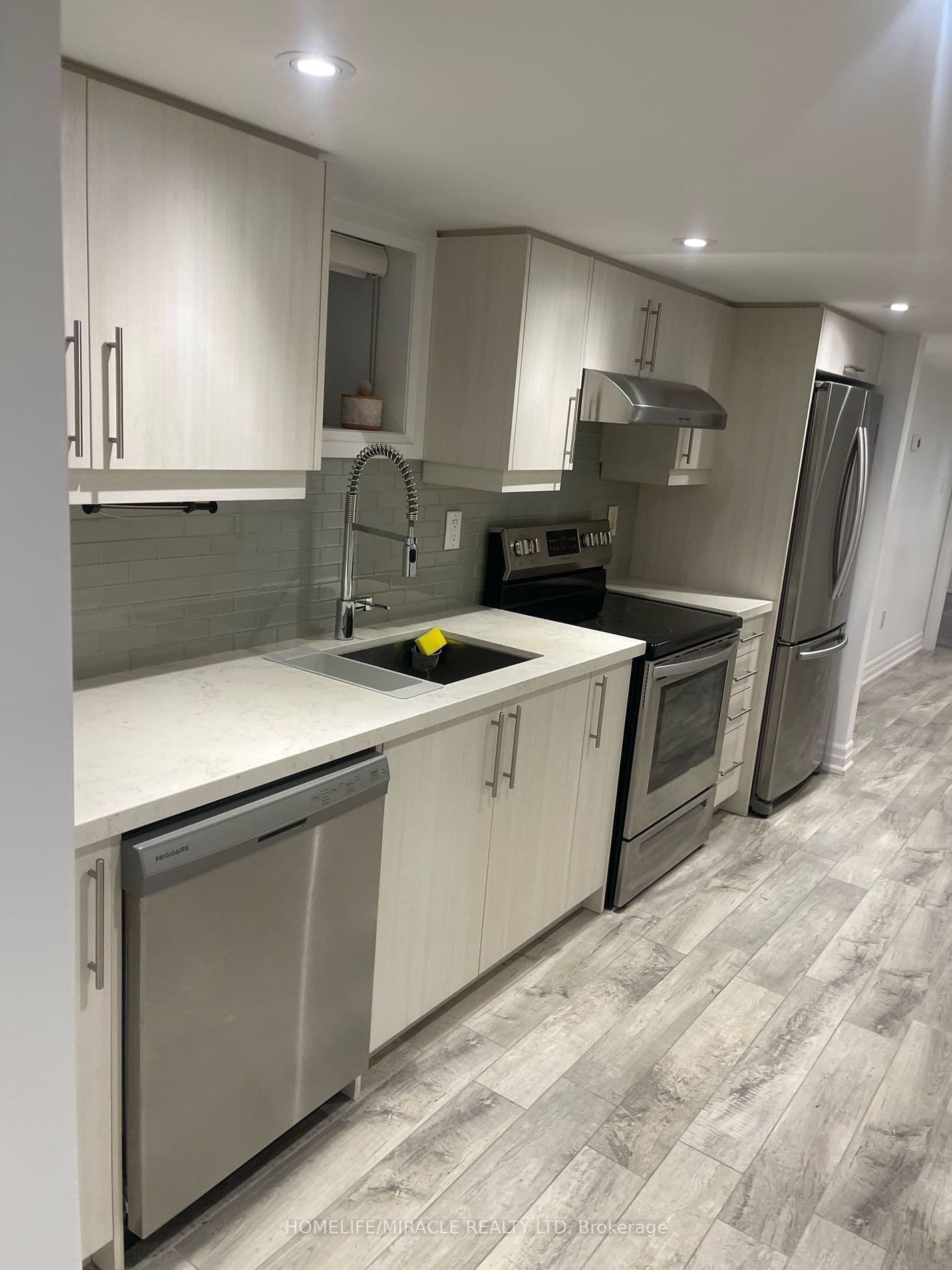 267 Symington (bsmt) Avenue, Toronto W02, ON M6P 3W7