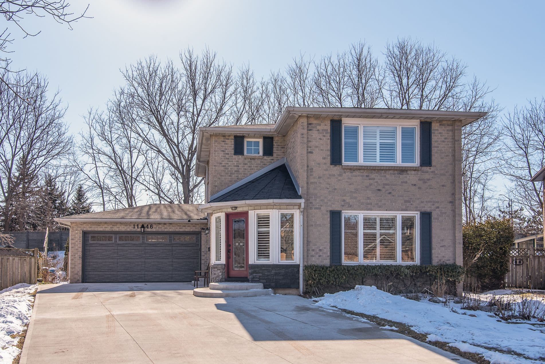 1146 Campbell Court, Burlington, ON L7S 1Z7