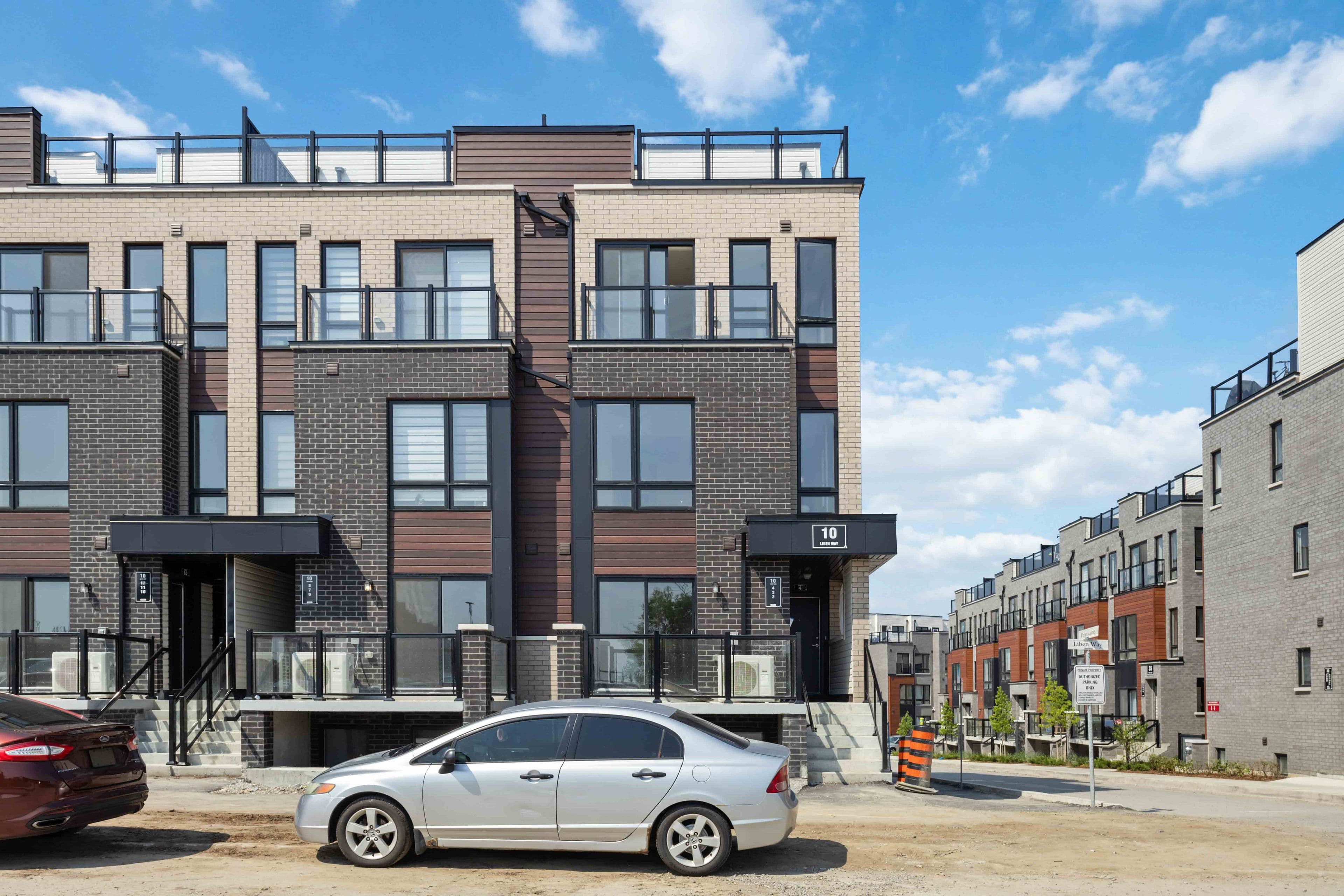 10 Liben Way 2, Toronto E11, ON M1B 1E7