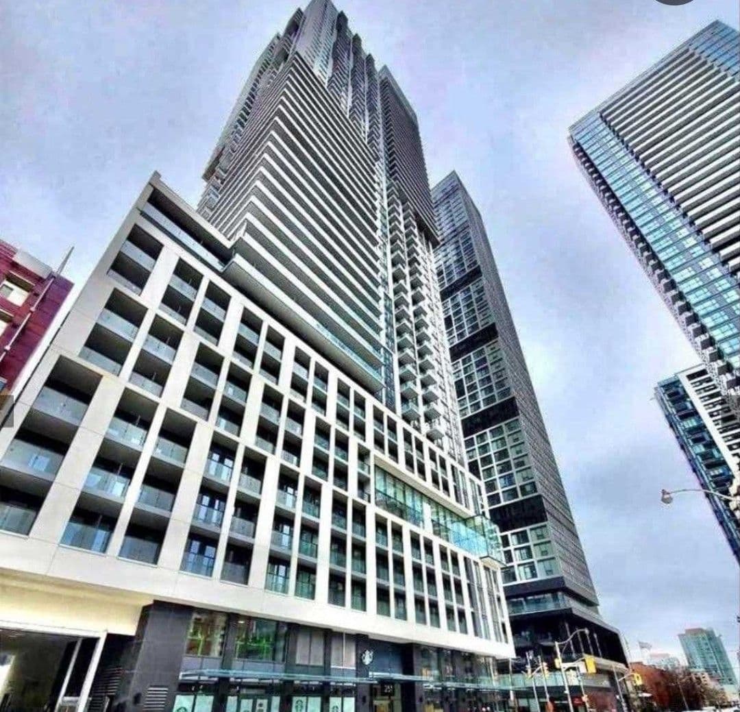 20 Edward Street 511, Toronto C01, ON M5G 0C5