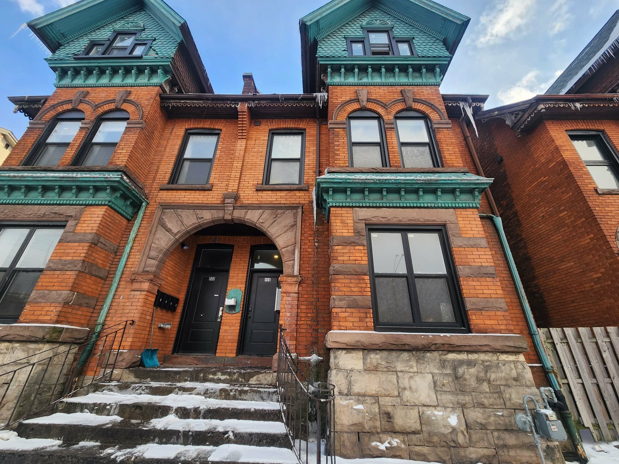 498 Main Street E 3, Hamilton, ON L8N 1K7