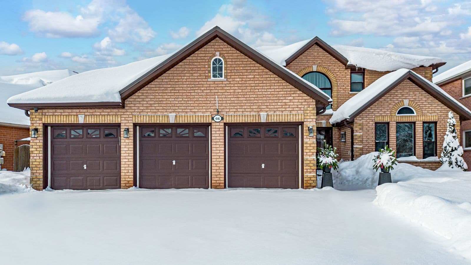 66 Raquel Street, Barrie, ON L4N 9S8