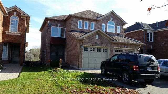 284 Pinnacle Trail, Aurora, ON L4G 7G2