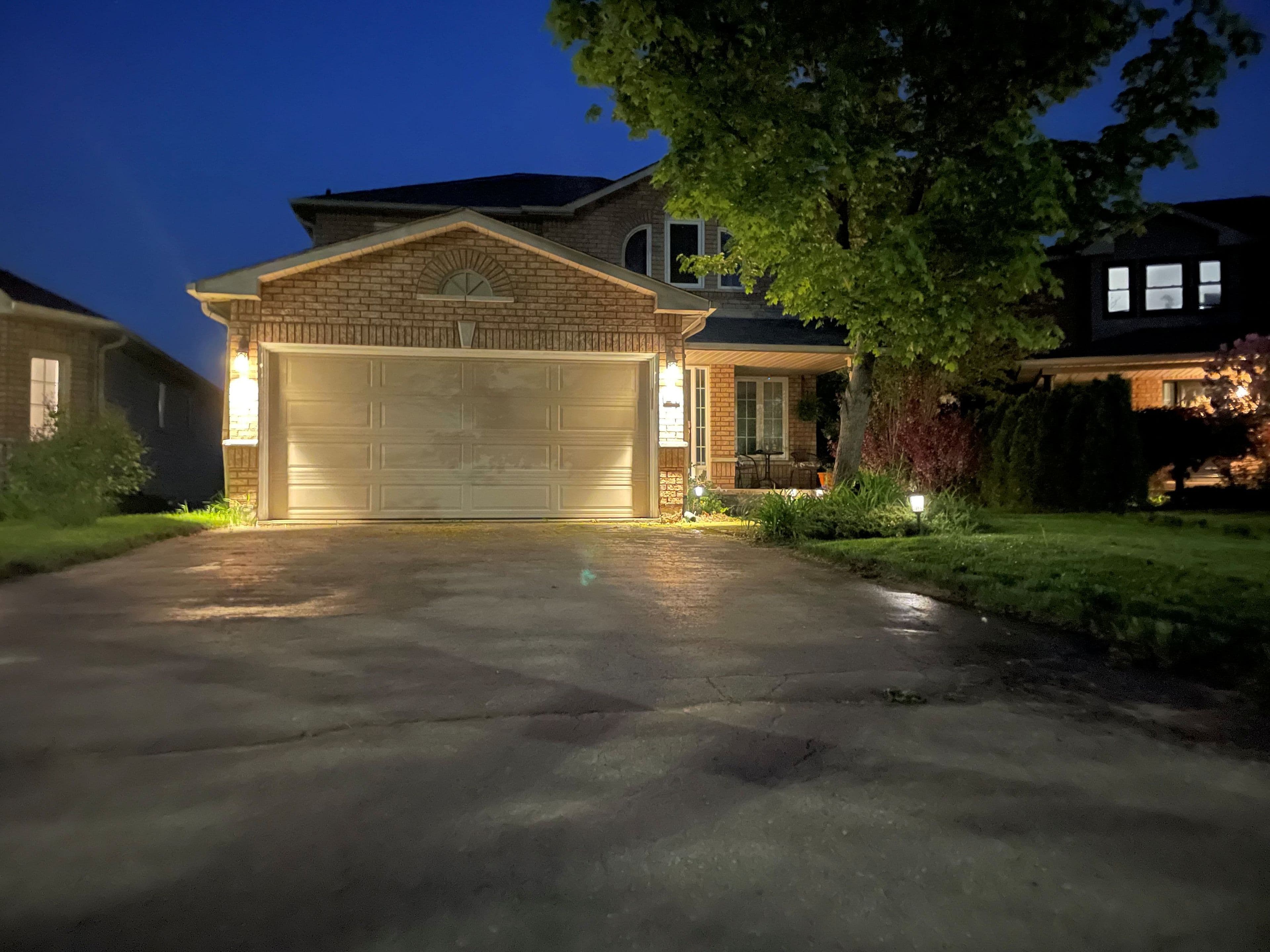 21 Nicholson Drive, Barrie, ON L4N 8L7