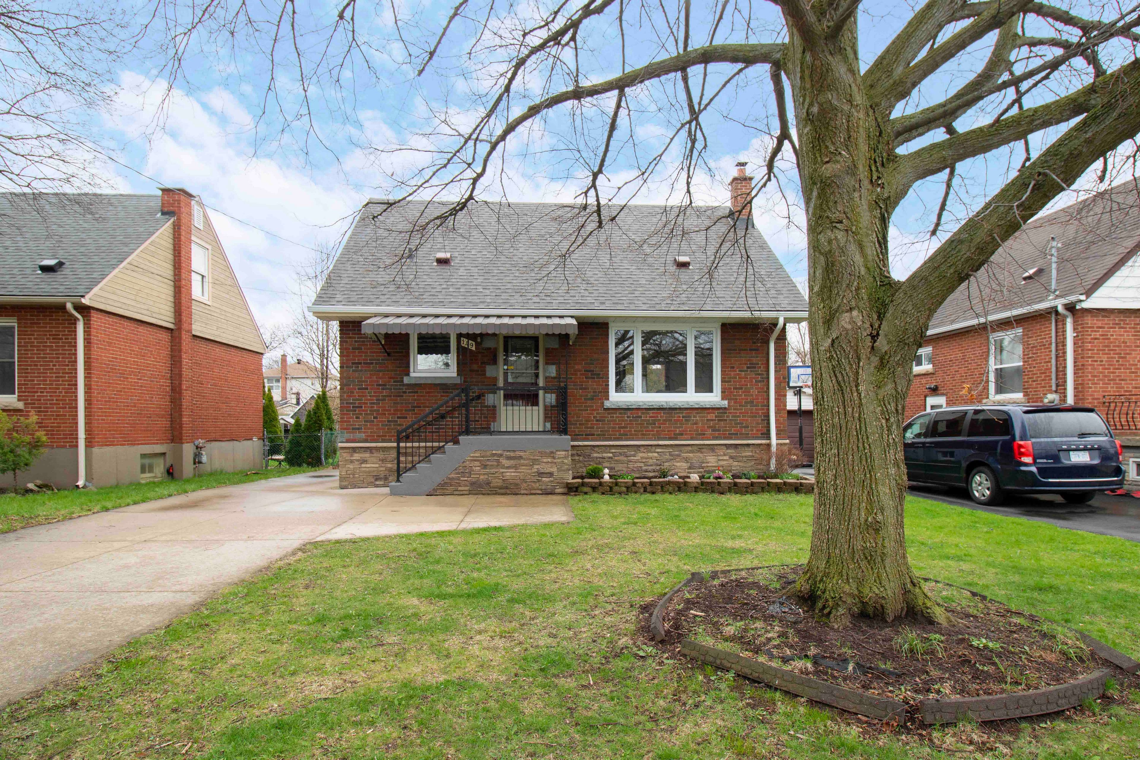 149 East 34th Street, Hamilton, ON L8V 3W7