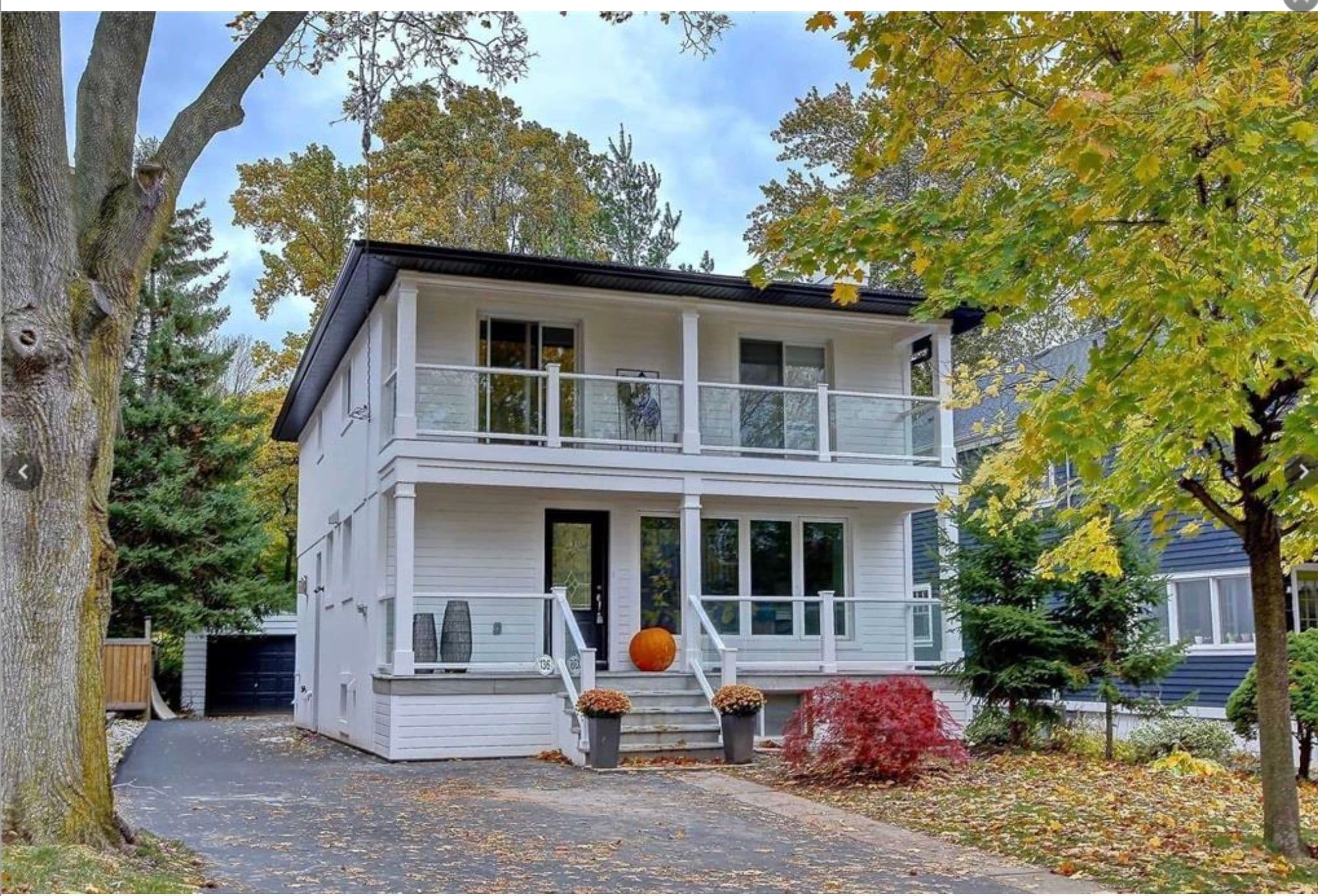 136 Westside Drive Lower, Oakville, ON L6K 1P3