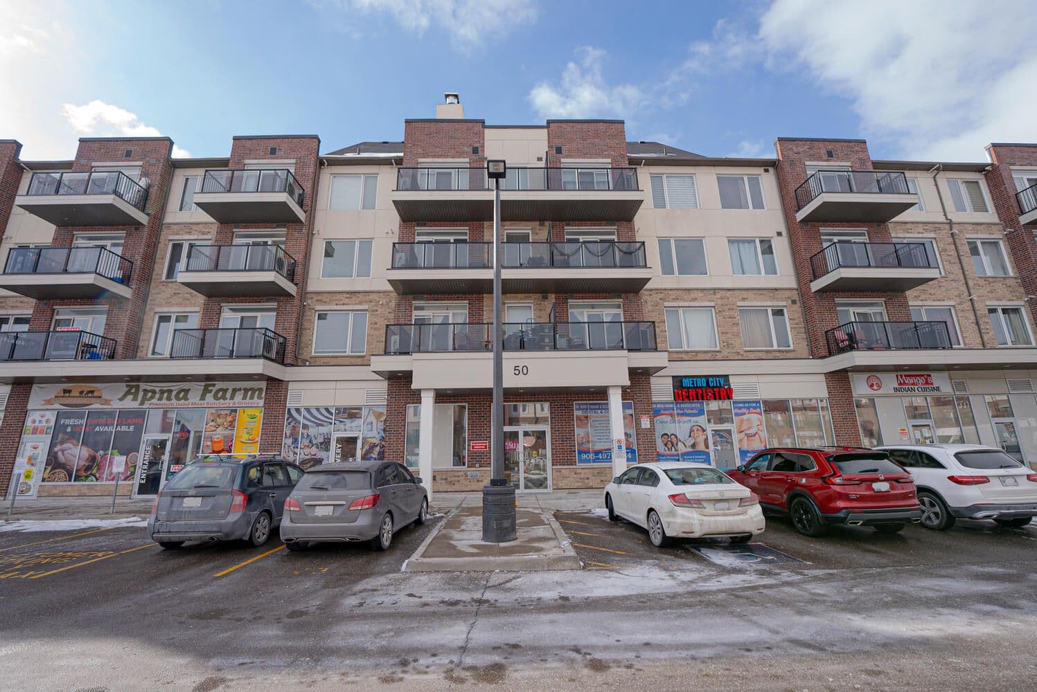 50 Sky Harbour Drive 306, Brampton, ON L6Y 0C1