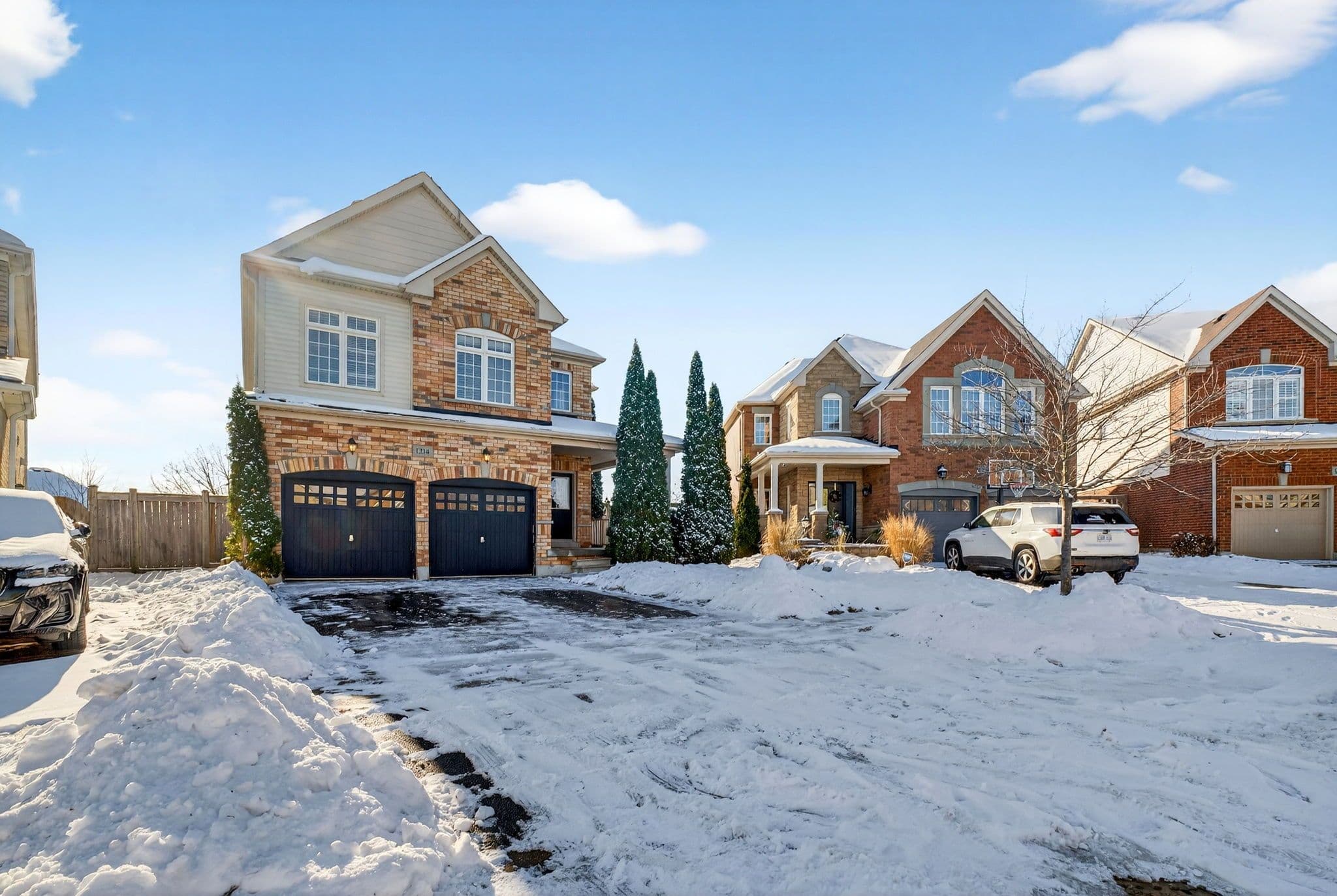 1214 Harlstone Crescent, Oshawa, ON L1K 0J2