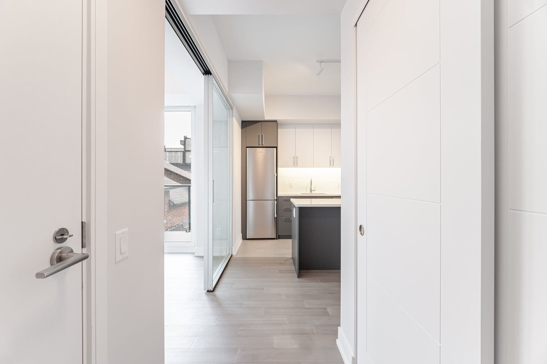 664 Spadina Avenue 316, Toronto C01, ON M5S 2H7