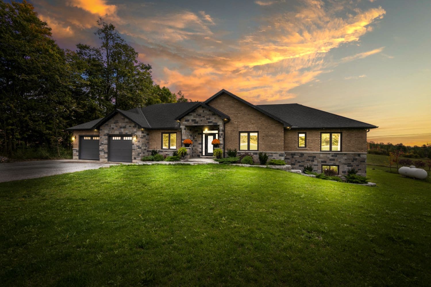 381 Sharpe Line, Cavan Monaghan, ON L0A 1C0