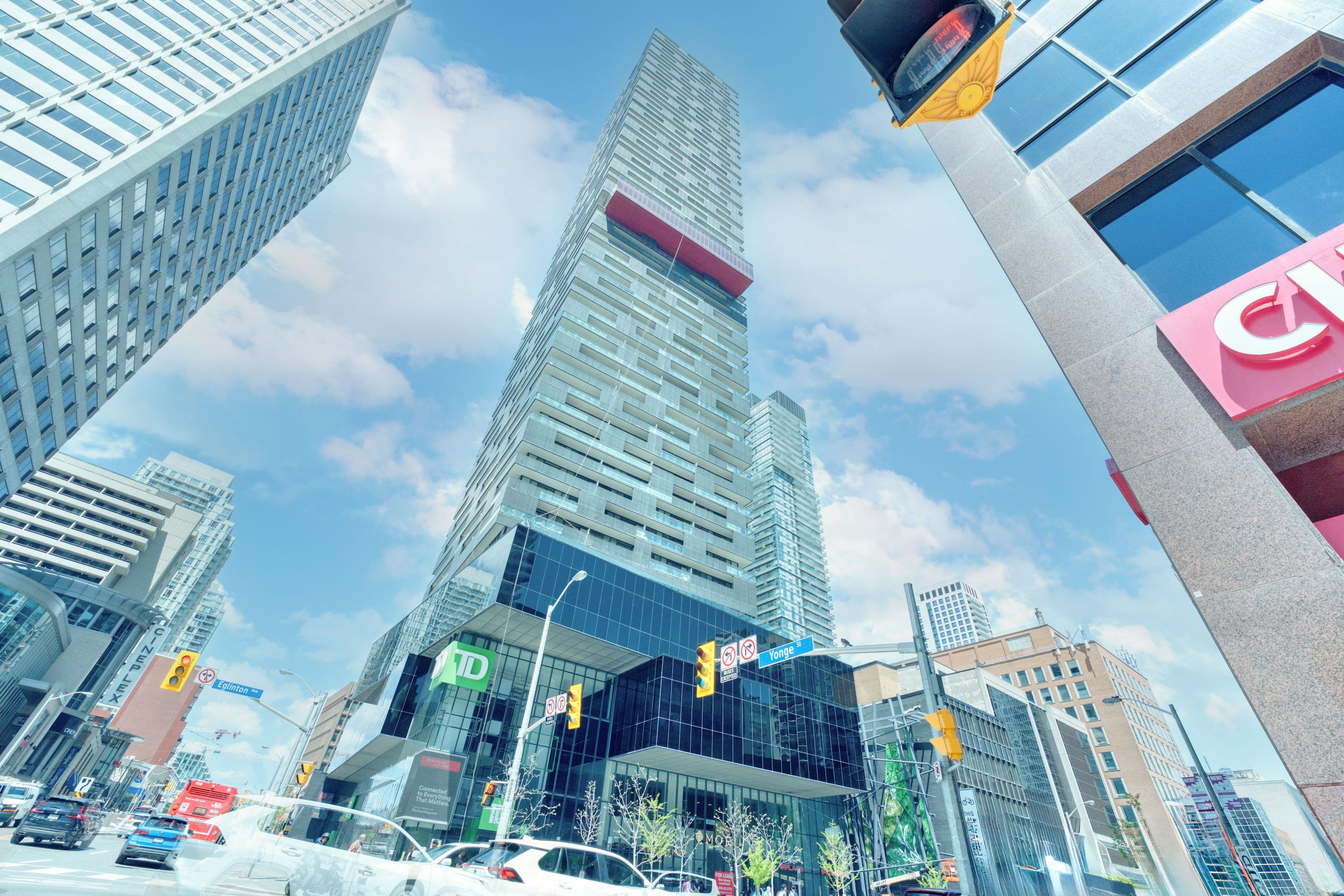 8 Eglinton Avenue 1108, Toronto C10, ON M4P 1A6