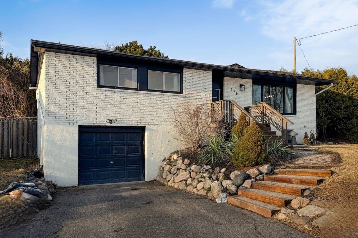 618 Sunset Boulevard, Clarington, ON L1B 1C9