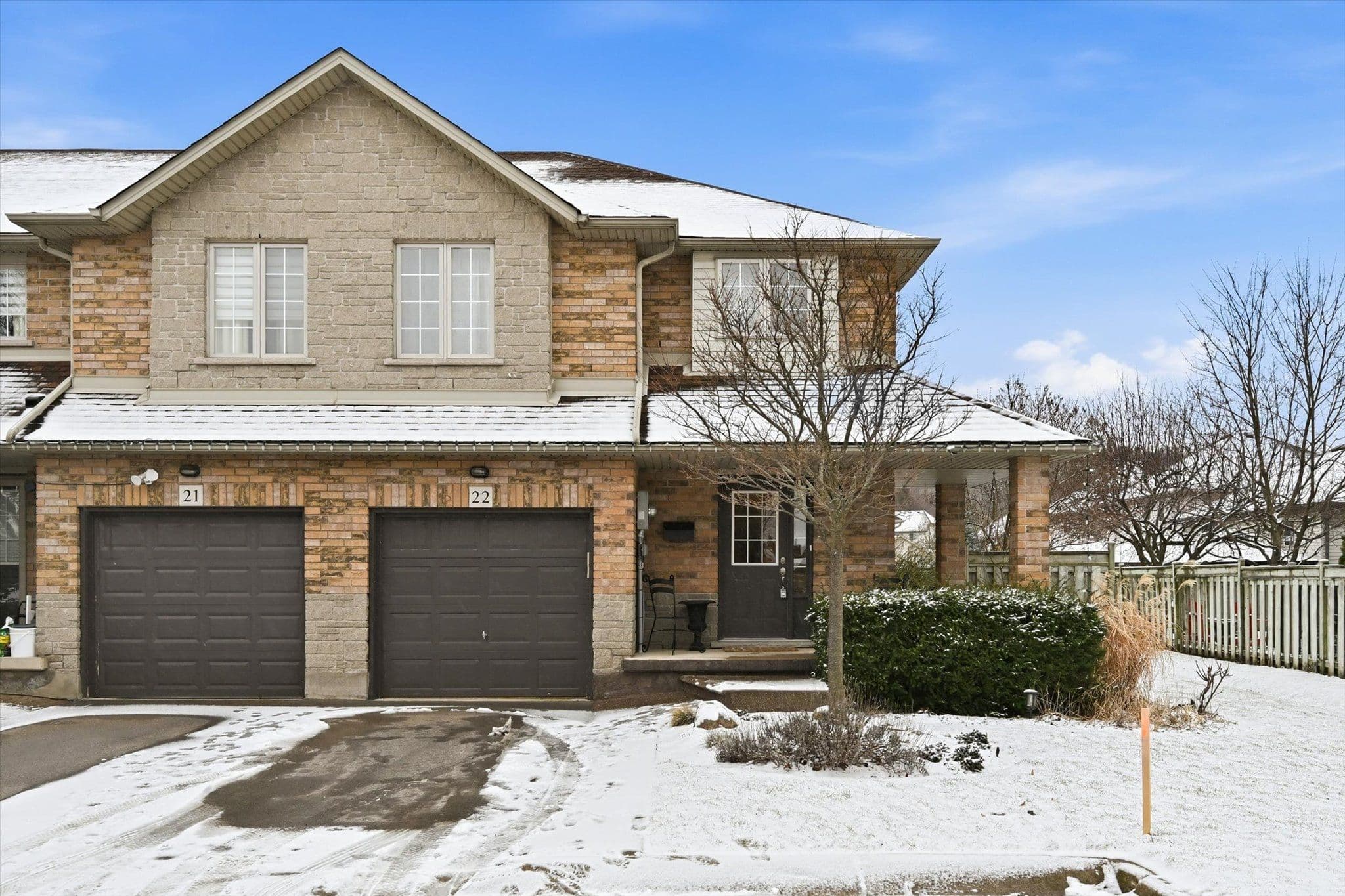 18 Cedar Street 22, Grimsby, ON L3M 5M8