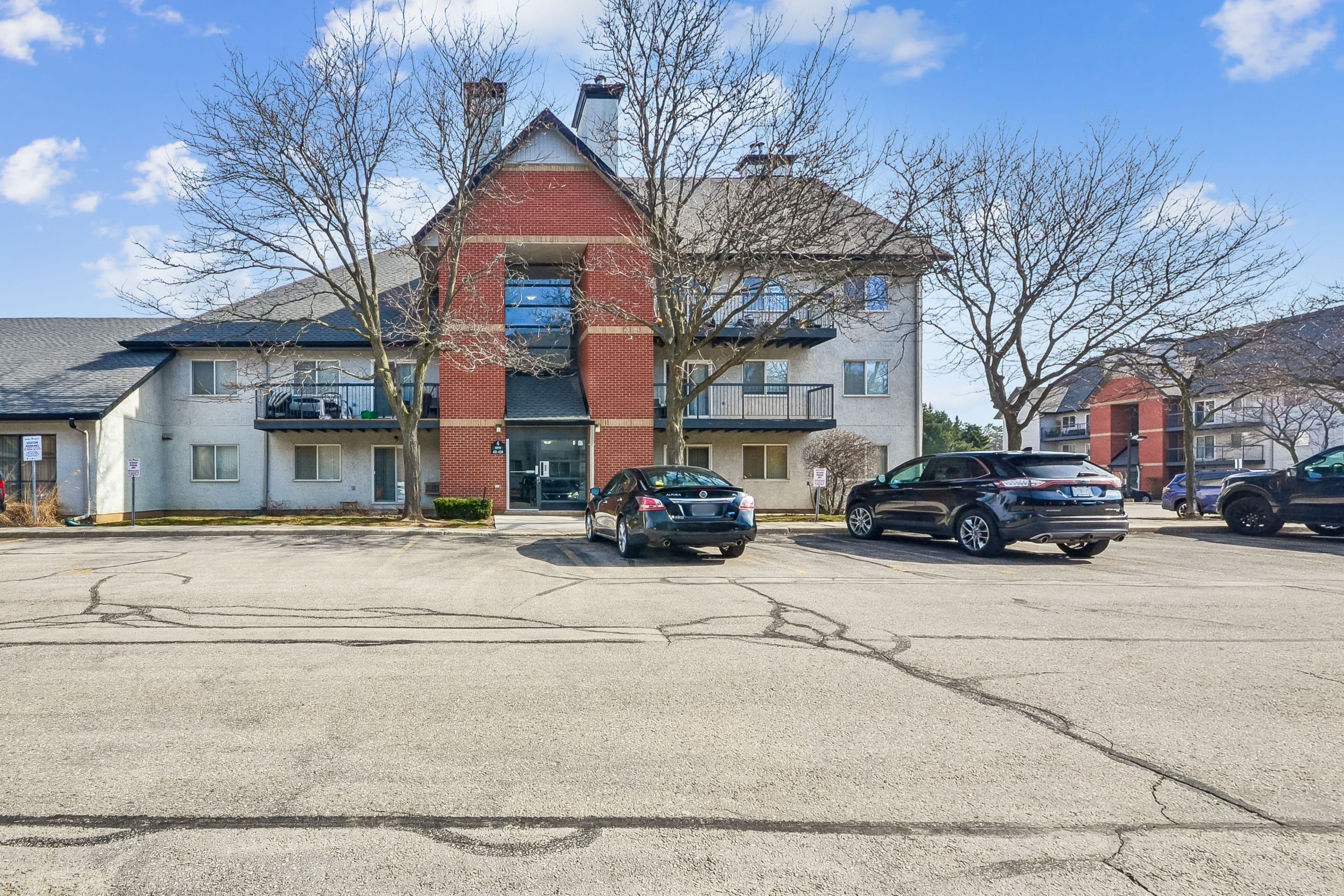 1450 Glen Abbey Gate 434, Oakville, ON L6M 2V7