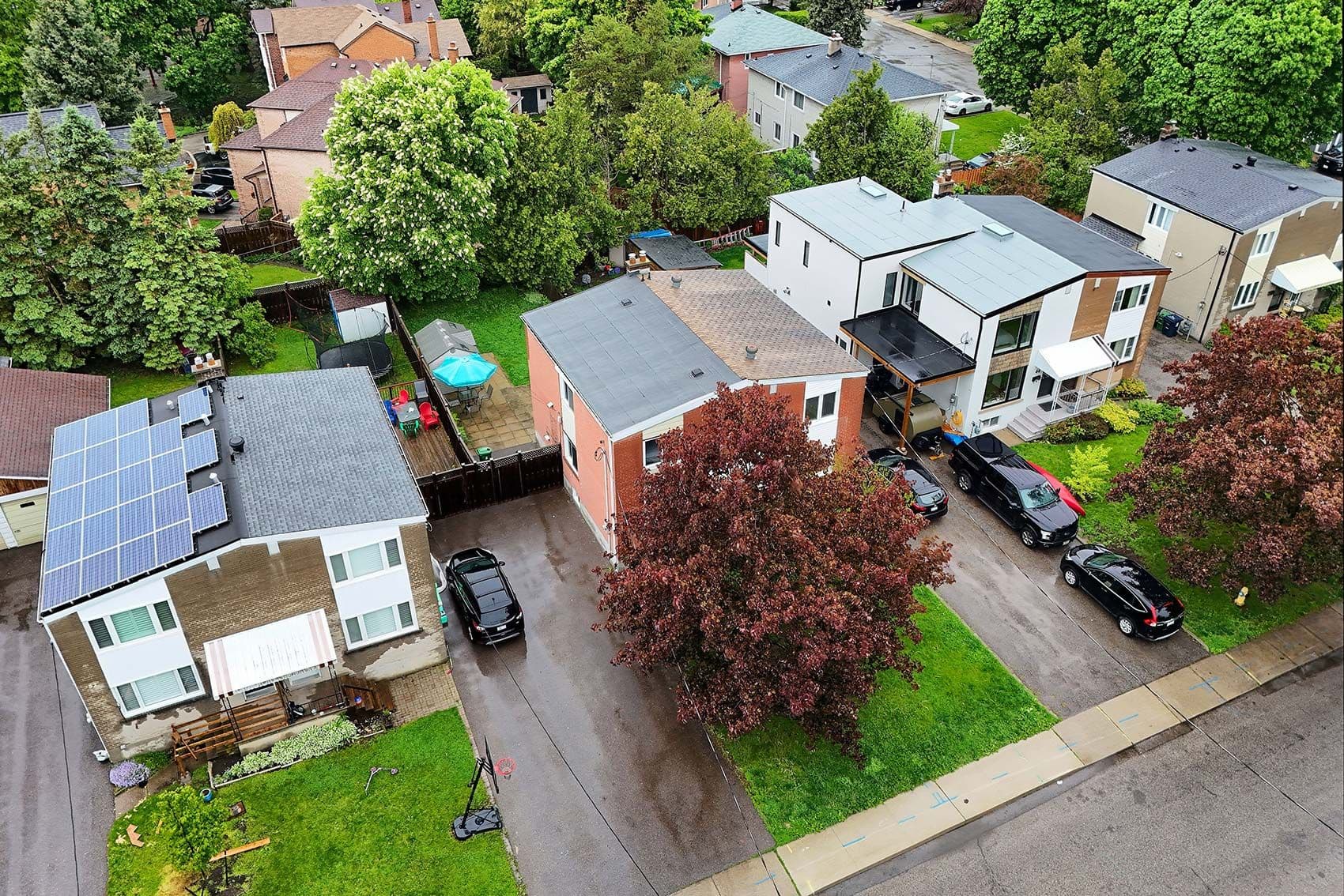 48 Van Stassen Boulevard, Toronto W02, ON M6S 2N5