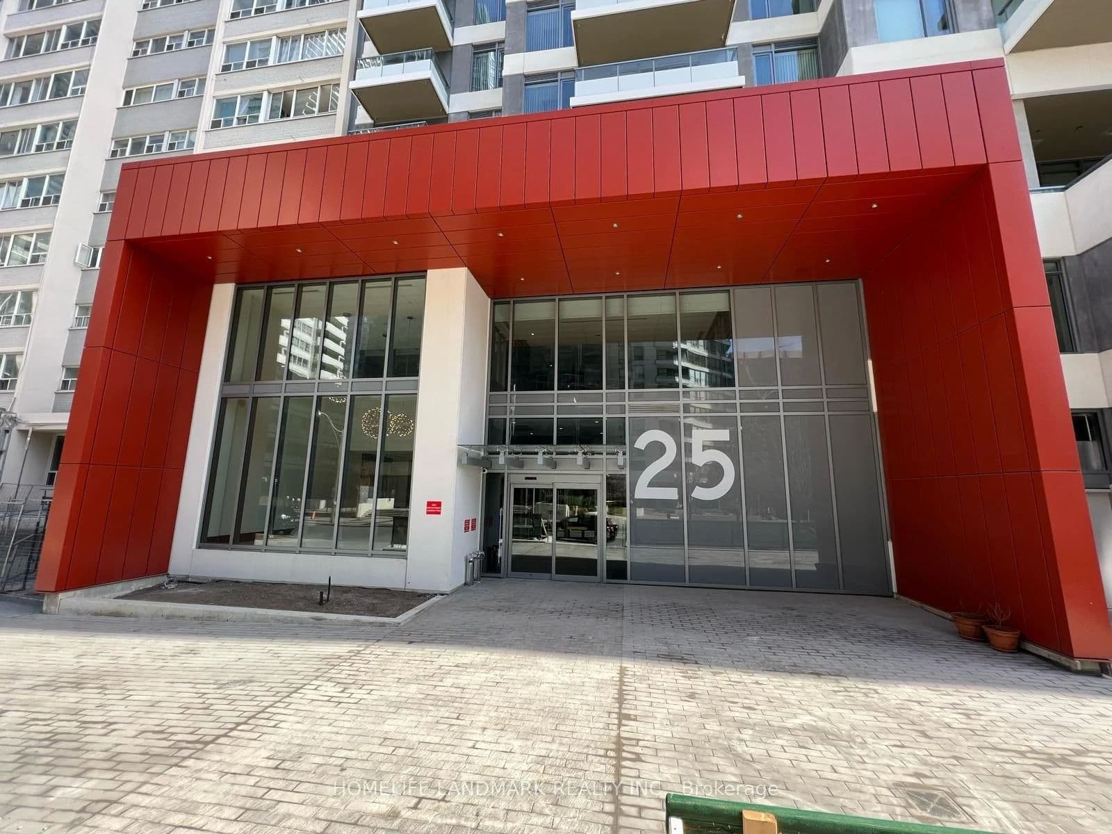 25 Holly Street 1004, Toronto C10, ON M4S 0E3