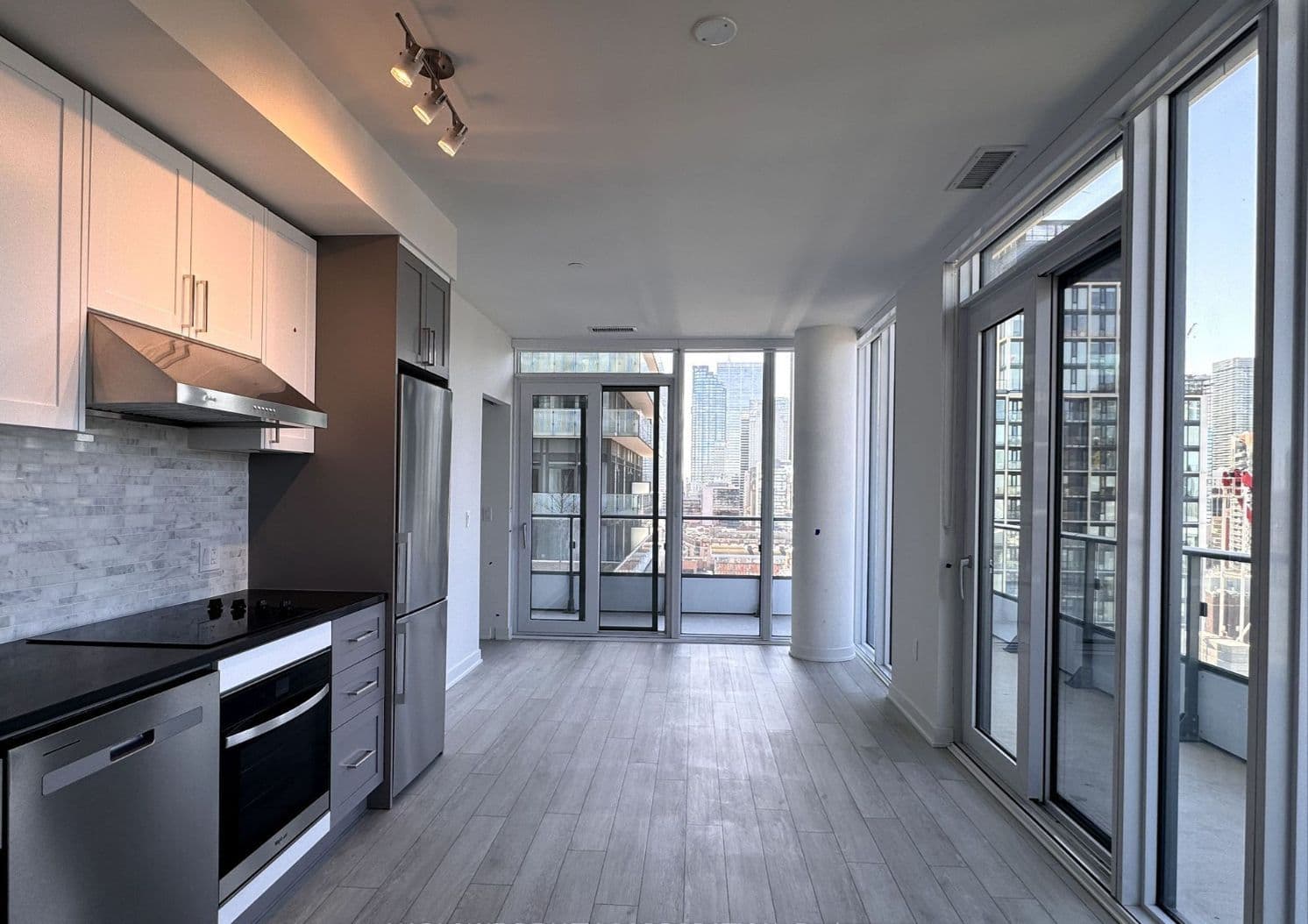 70 Princess Street 1901 E, Toronto C08, ON M5A 0X6