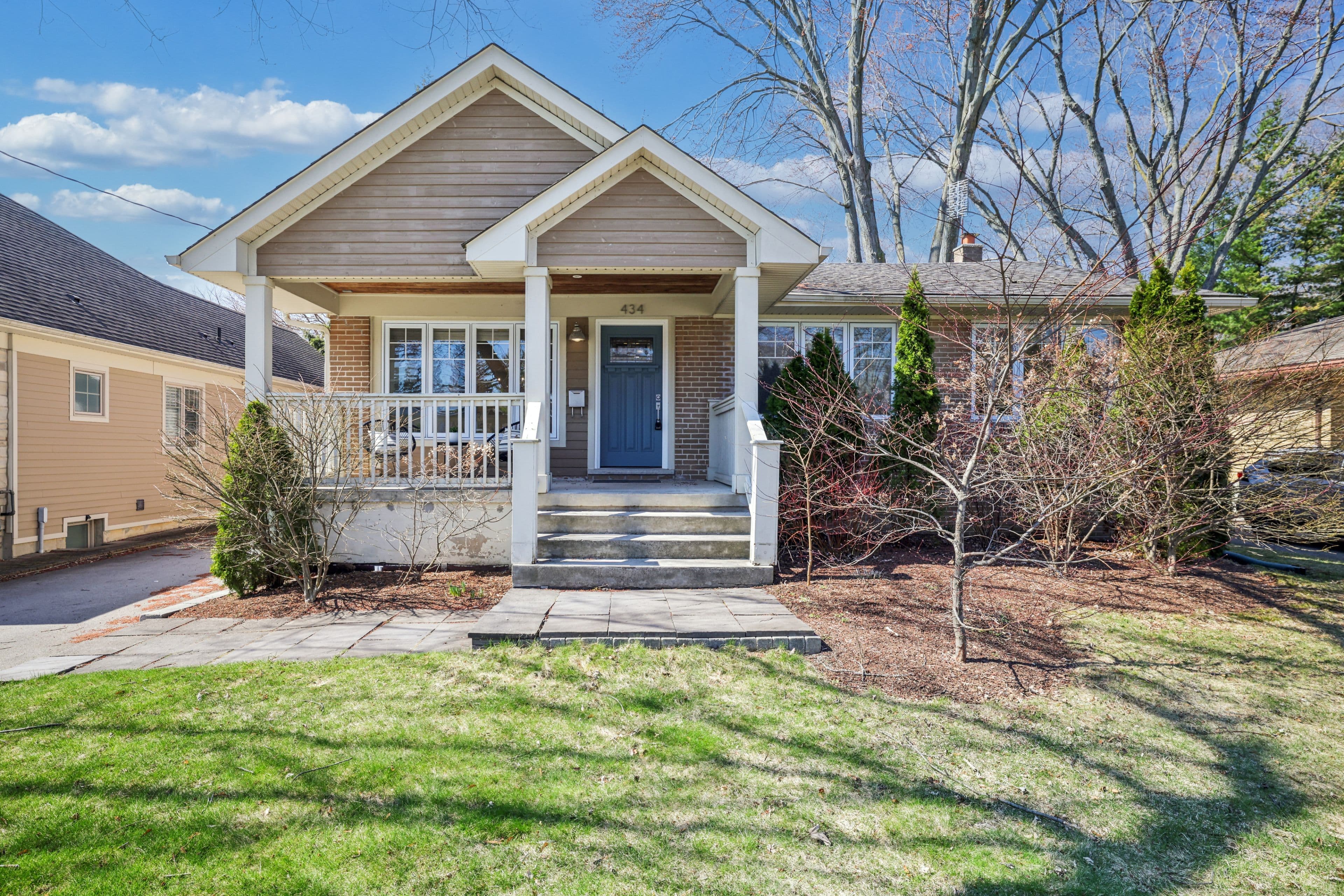 434 Winston Road, Oakville, ON L6L 4W8