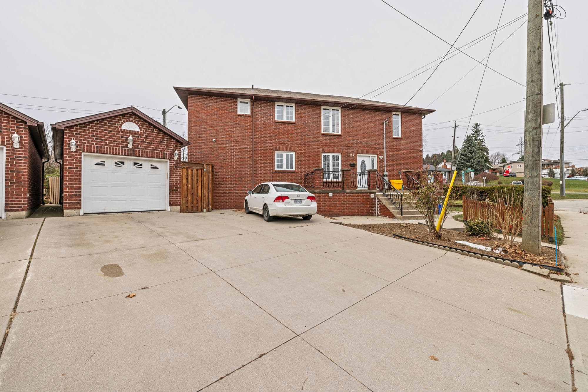 107 HORNING Drive, Hamilton, ON L9C 6L2