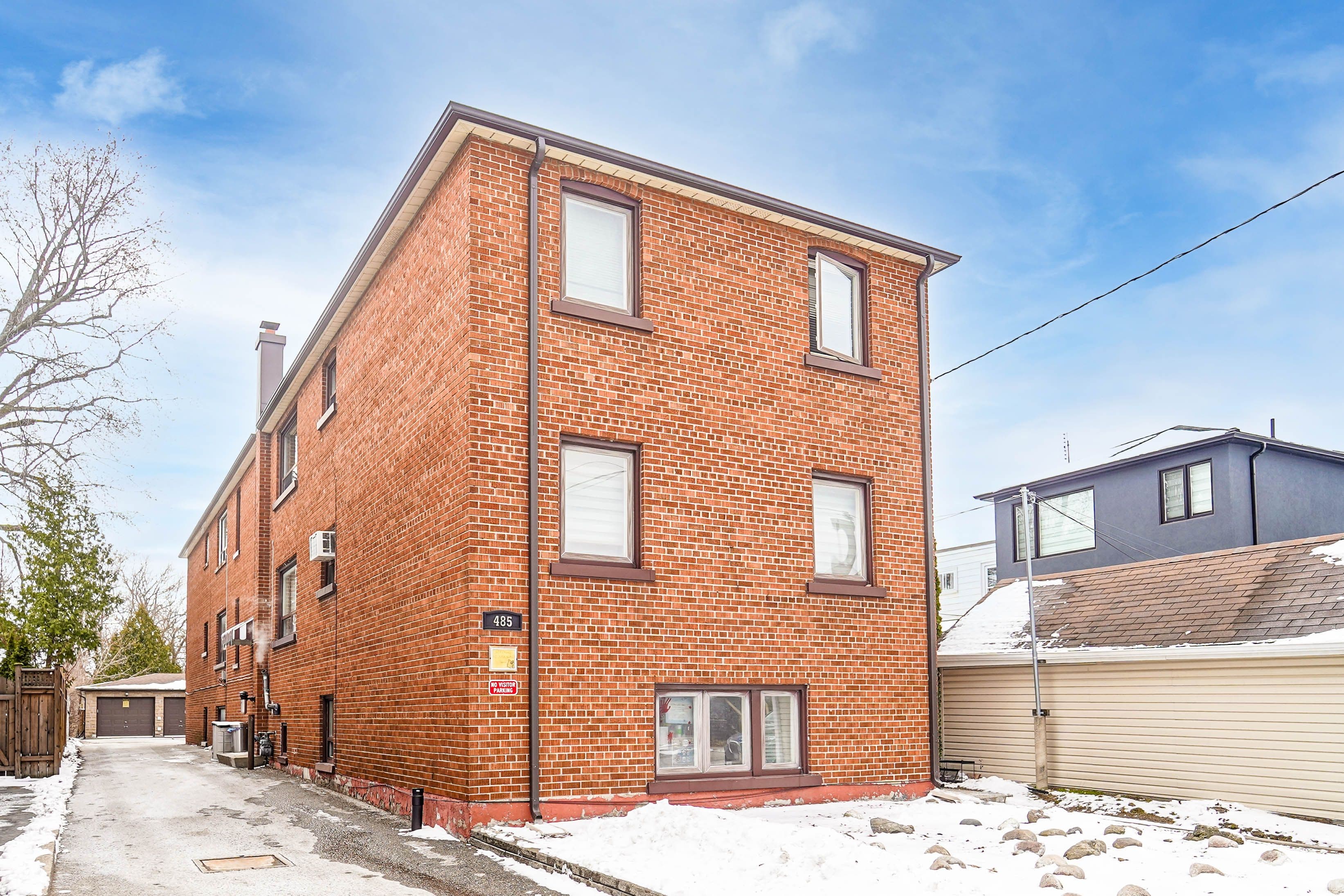 485 Mortimer Avenue 6, Toronto E03, ON M4J 2G6