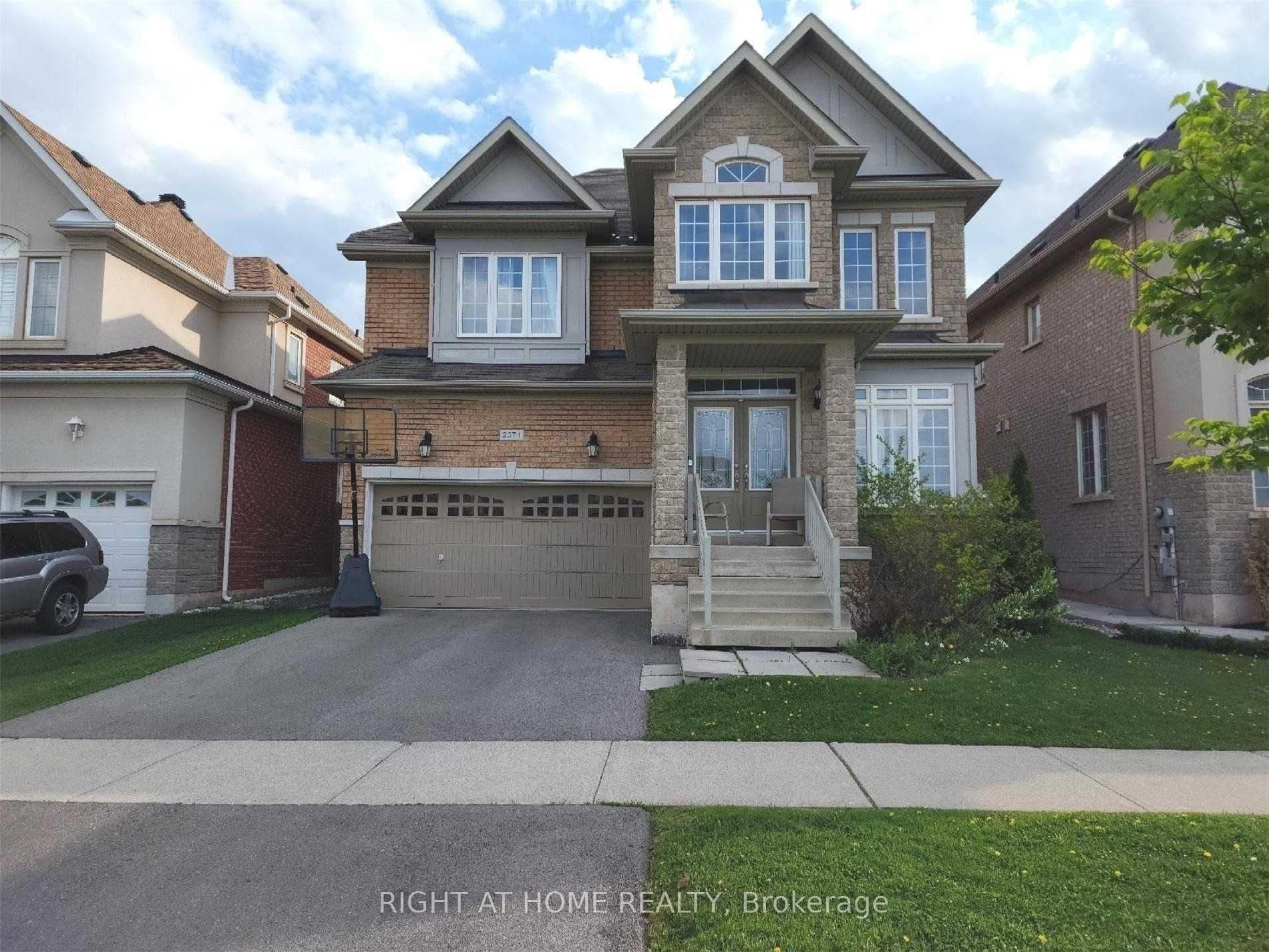 2374 North Ridge Trail, Oakville, ON L6H 0B1