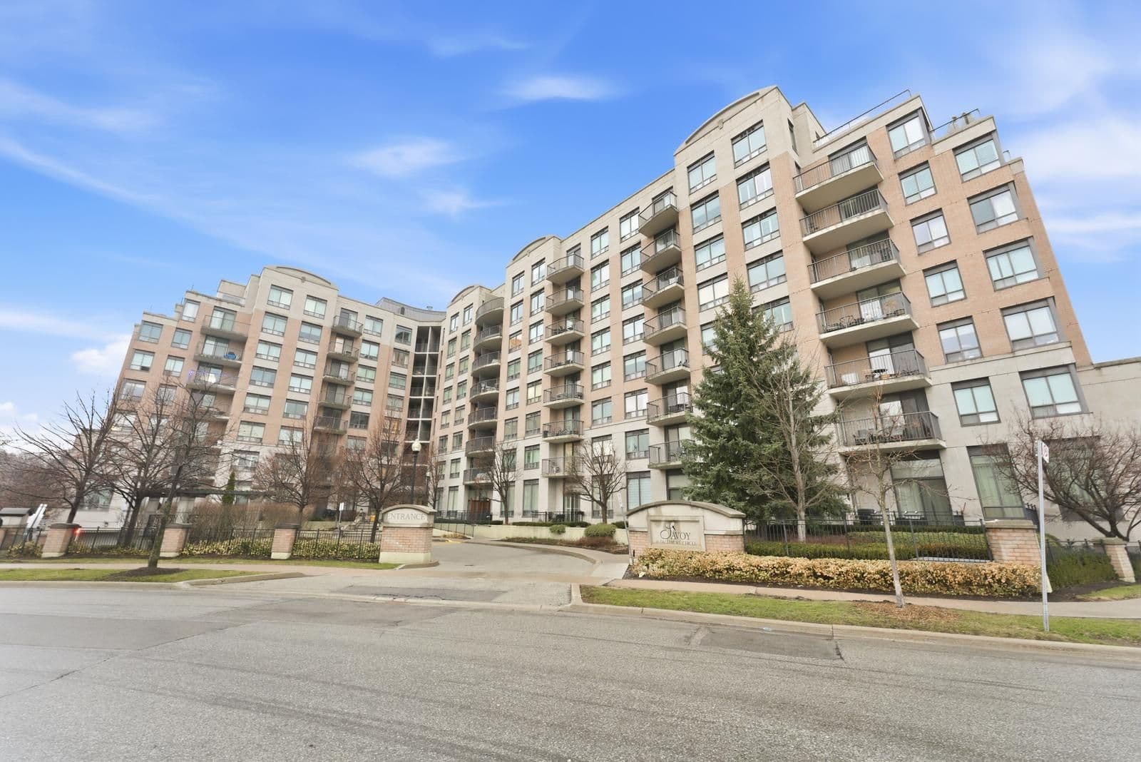 16 Dallimore Circle PH20, Toronto C13, ON M3C 4C4