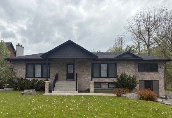 431 Second (Upper) Road E, Hamilton, ON L8J 2X9