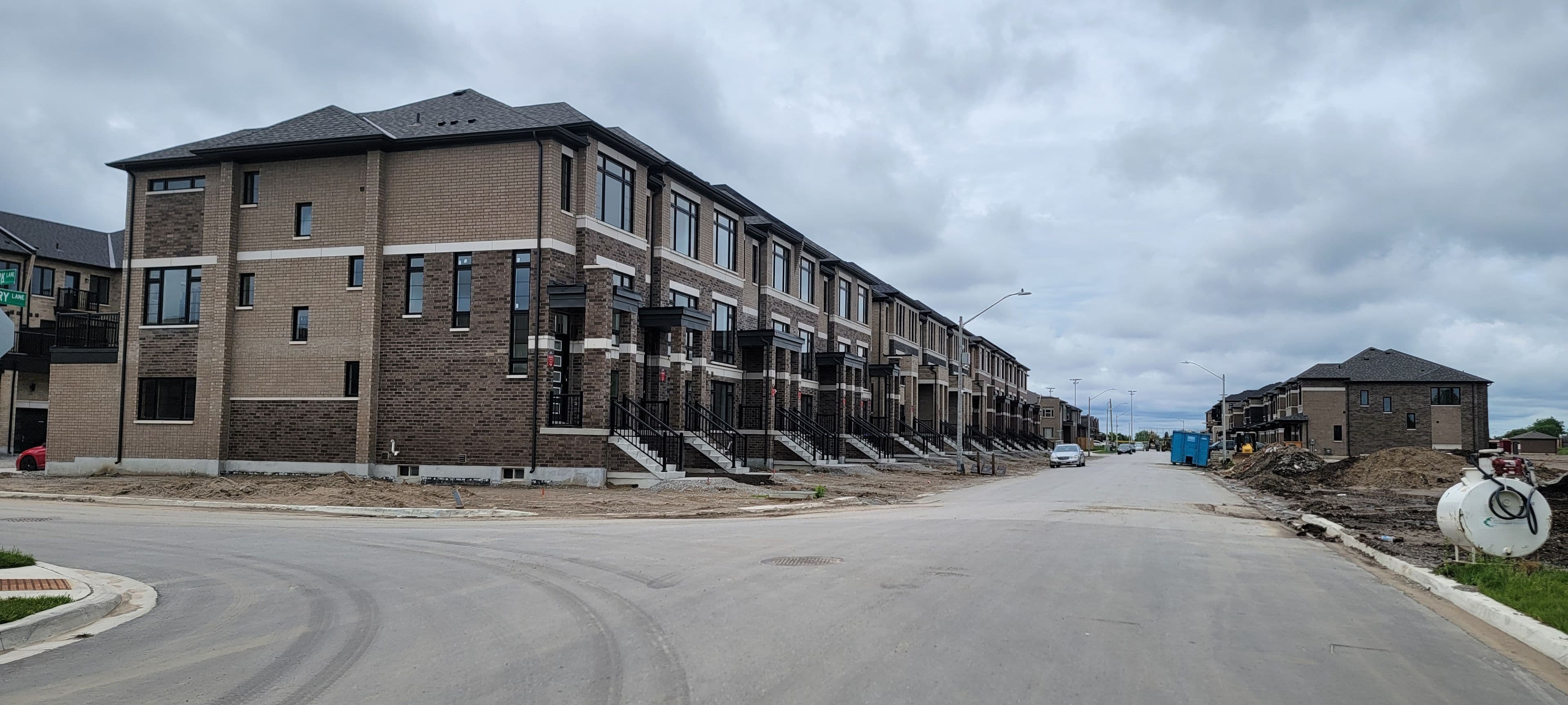 31 Cherryhill Lane, Barrie, ON L4N 5K7