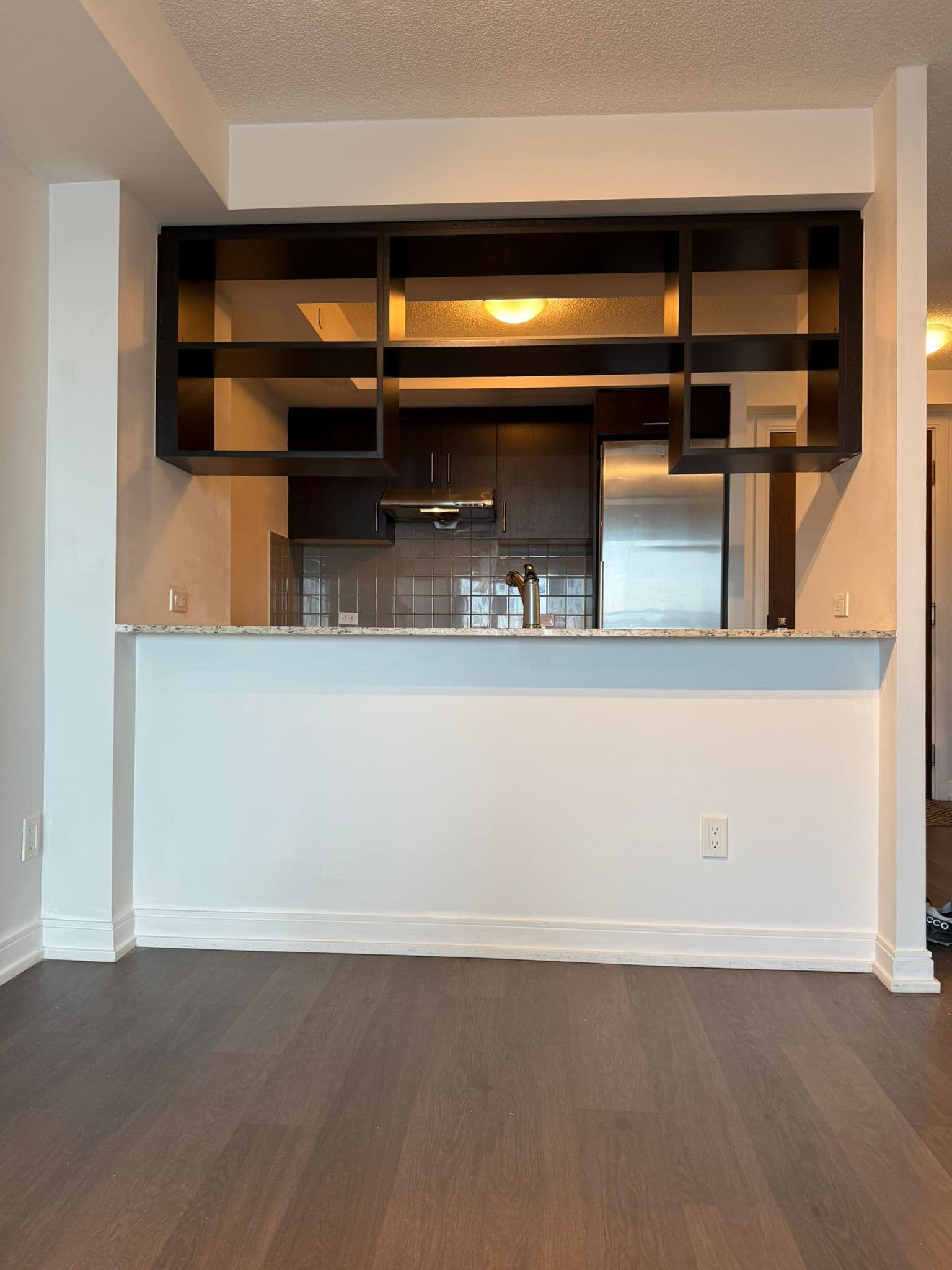 255 Village Green Square 2206, Toronto E07, ON M1S 0L3