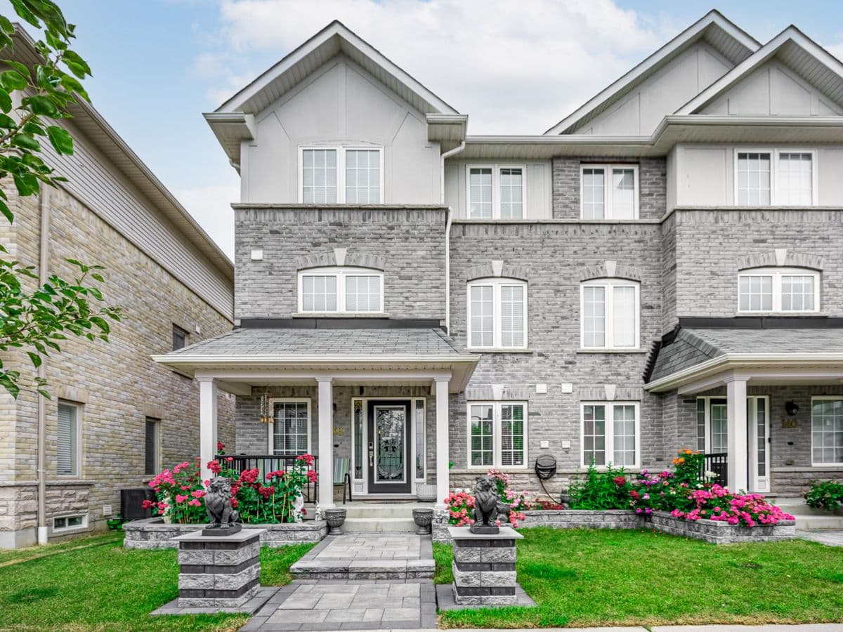 138 Barnham Street, Ajax, ON L1Z 0K7