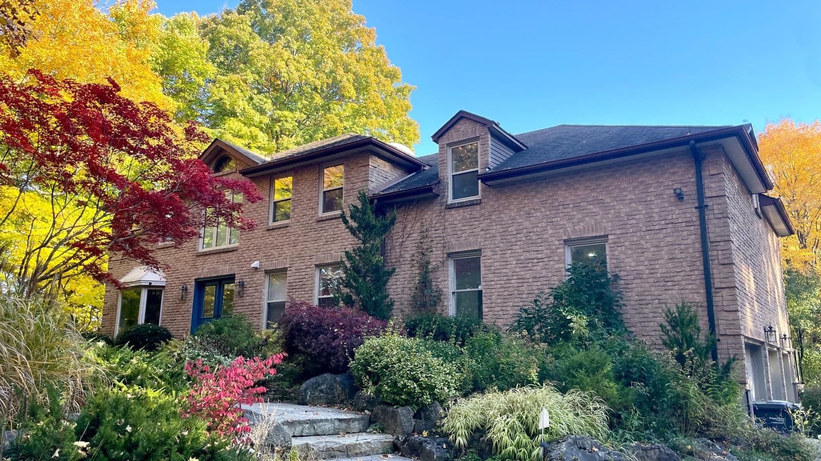 877 The Grange Side Road, Caledon, ON L7C 0E4