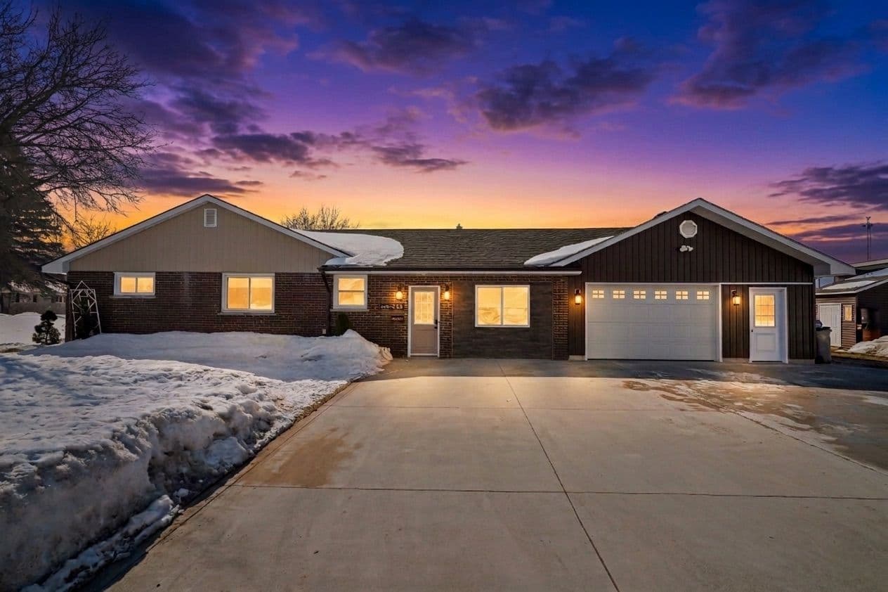 93 Elma Centre Street, North Perth, ON N0G 1B0