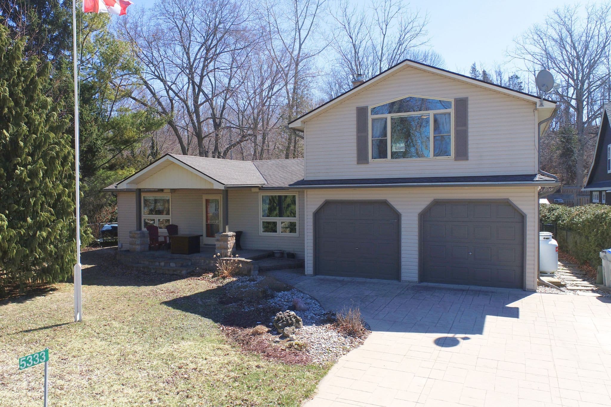5333 Broadview Avenue, Lambton Shores, ON N0N 1J7