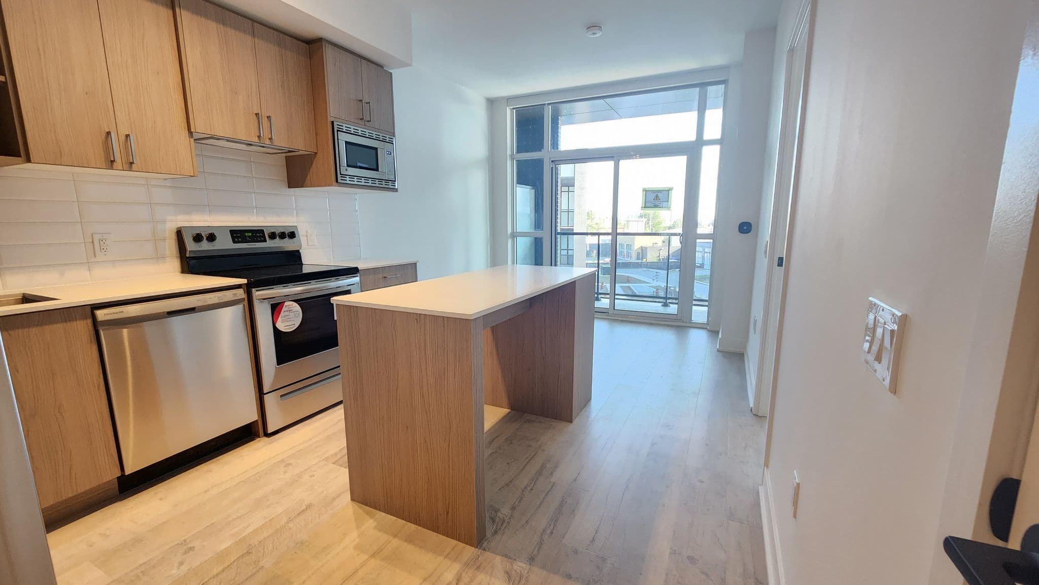 60 George Butchart Drive 311, Toronto W05, ON M3K 0A7