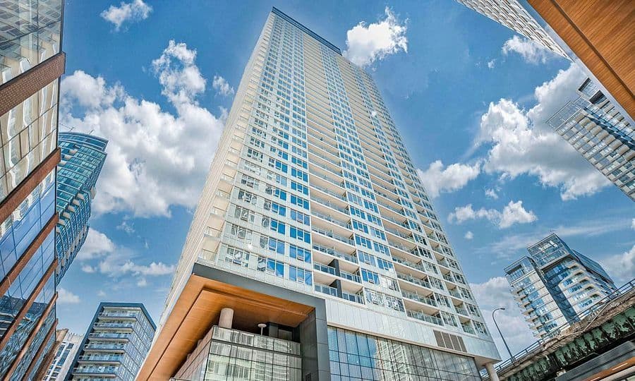 19 Bathurst Street 605, Toronto C01, ON M5V 0N2