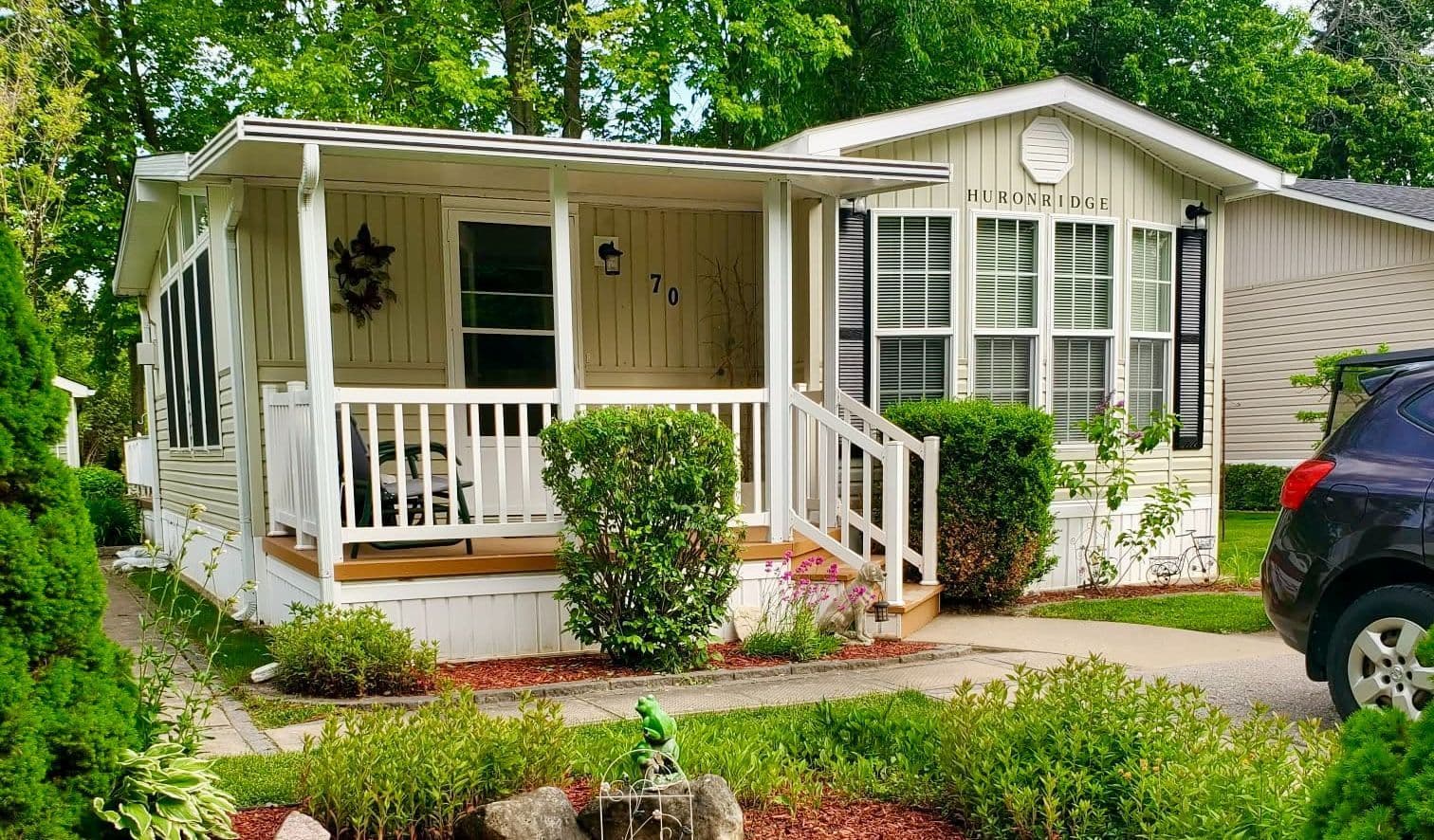 70 Topaz Street, Wasaga Beach, ON L9Z 1X7