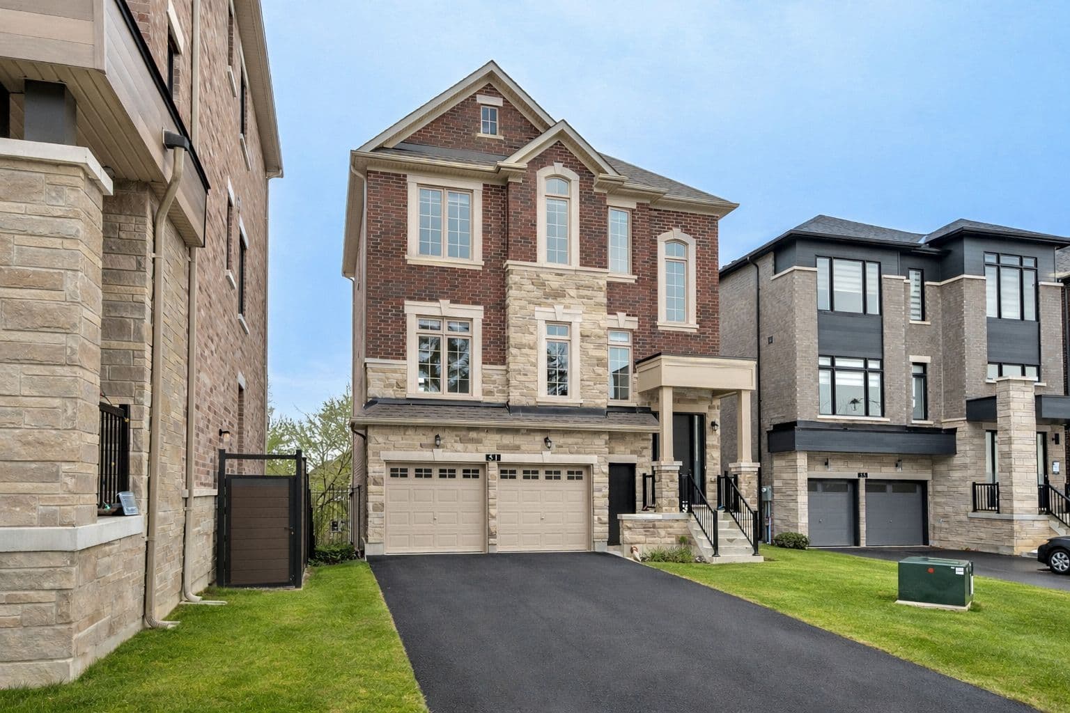 51 Ahchie Court, Vaughan, ON L6A 5E5