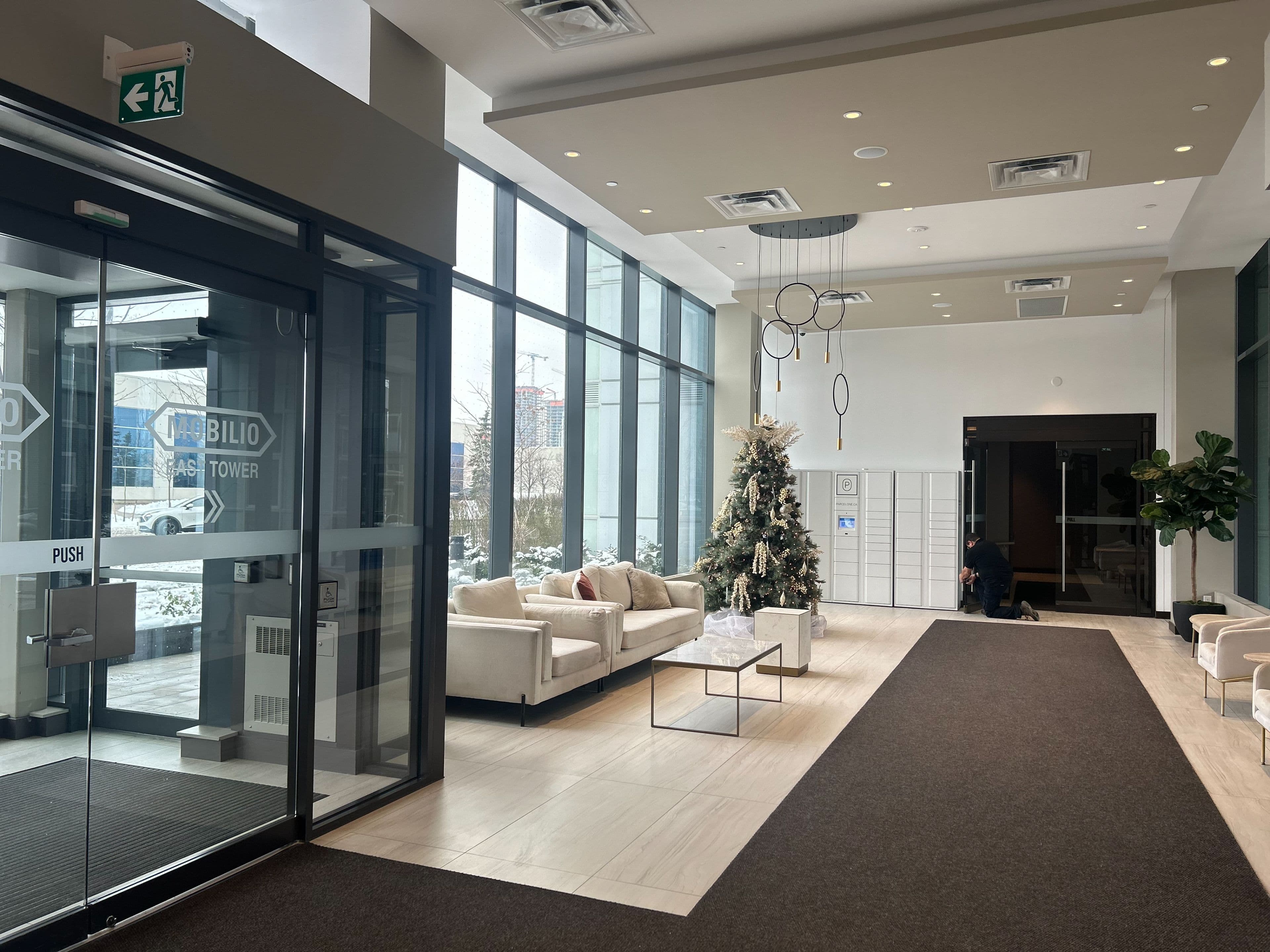 38 Honeycrisp Crescent 1009, Vaughan, ON L4K 0M8