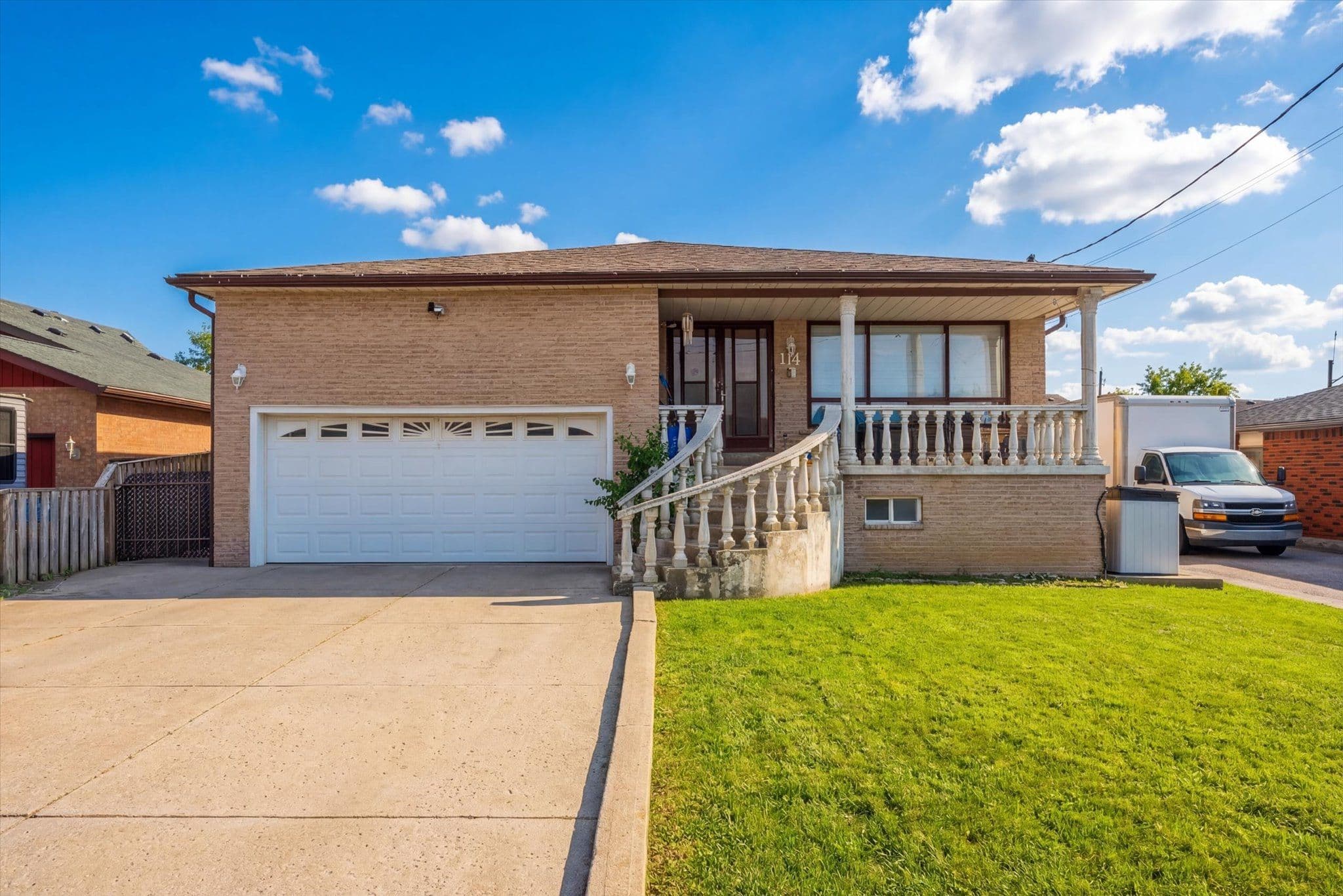 114 Slinger Avenue LOWER, Hamilton, ON L8J 2T1