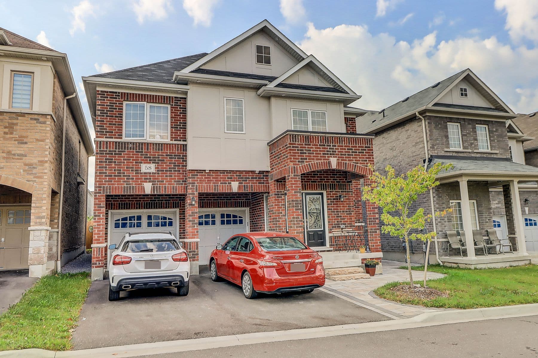 58 Barnfield Crescent Main, Ajax, ON L1Z 0T3