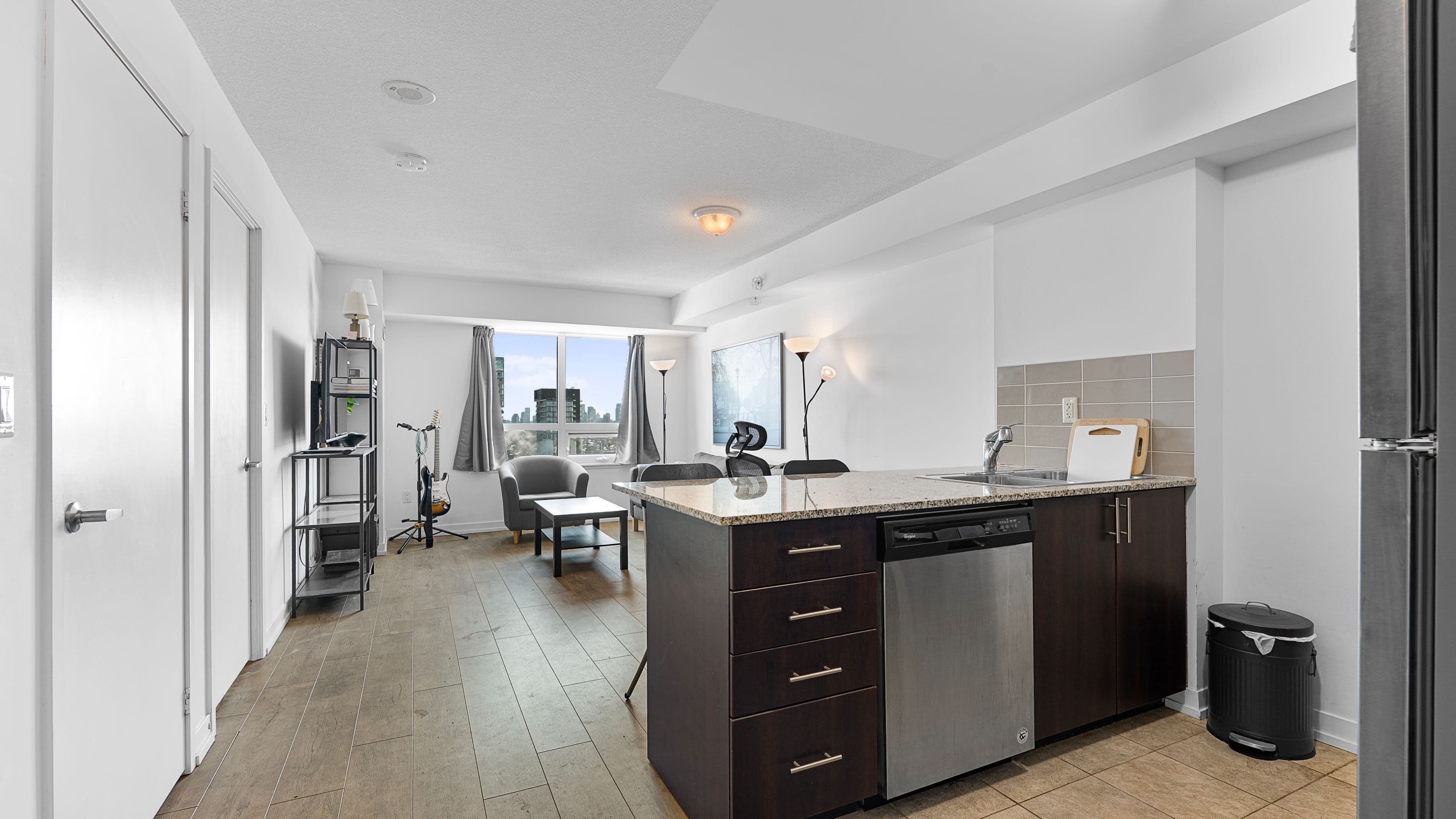 1410 Dupont Street 2602, Toronto W02, ON M6H 2B1